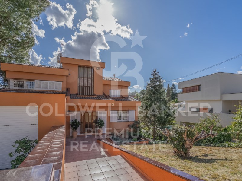 Cerdanyola del Vallès, Catalonia, ES, 4 Bedrooms Bedrooms, ,3 BathroomsBathrooms,Residential,For Sale,1481856