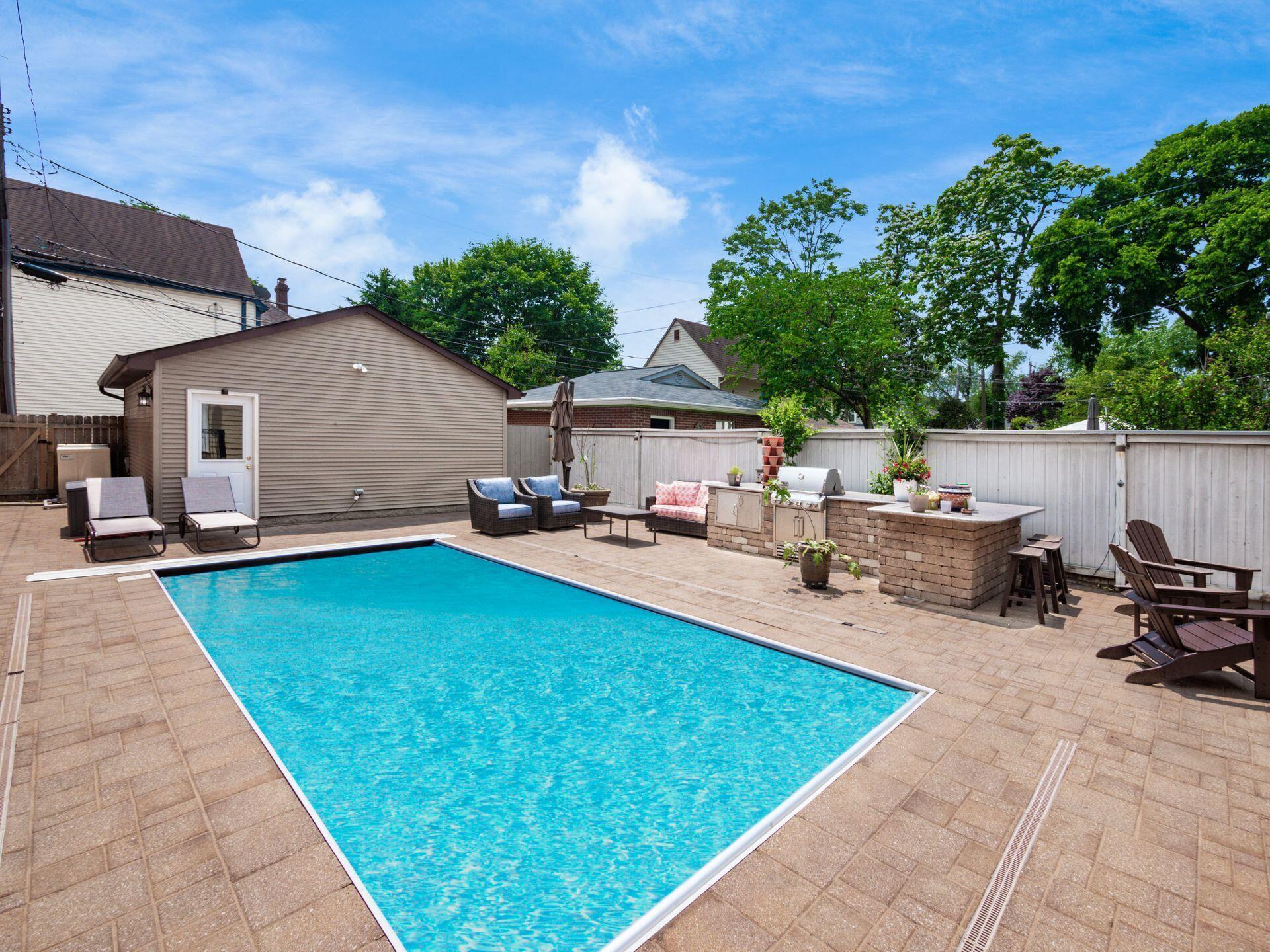 Columbus, Ohio, 43201, United States, 3 Bedrooms Bedrooms, ,4 BathroomsBathrooms,Residential,For Sale,1858166