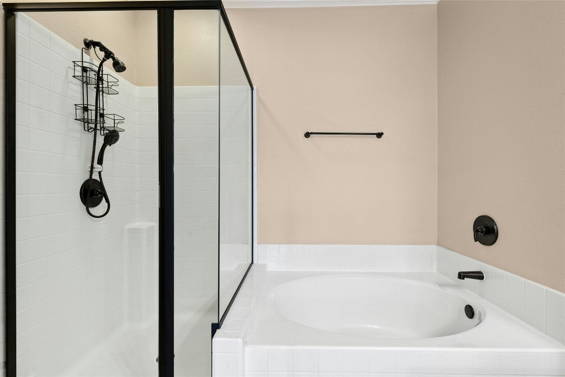 Austin, Texas, 78749, United States, 4 Bedrooms Bedrooms, ,3 BathroomsBathrooms,Residential,For Sale,1913596