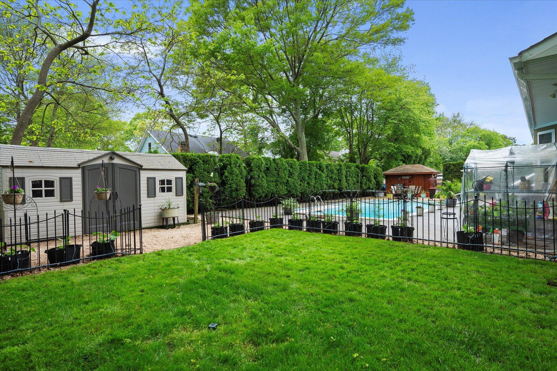 East Moriches, New York, 11940, United States, 3 Bedrooms Bedrooms, ,1 BathroomBathrooms,Residential,For Sale,1837952