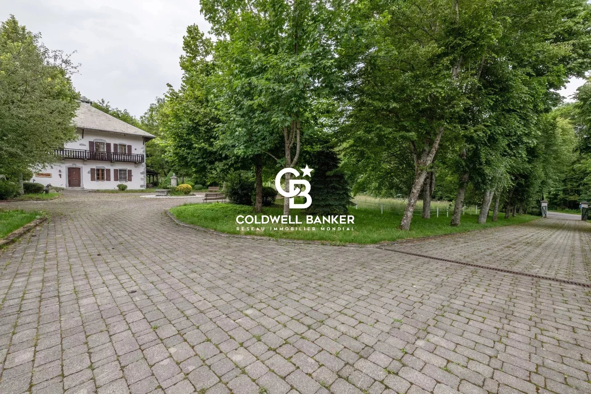 Évires, Auvergne-Rhône-Alpes, 74570, FR, 4 Bedrooms Bedrooms, ,6 BathroomsBathrooms,Residential,For Sale,1994521