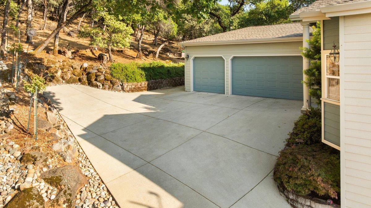 Penn Valley, California, 95946, United States, 5 Bedrooms Bedrooms, ,3 BathroomsBathrooms,Residential,For Sale,1915394