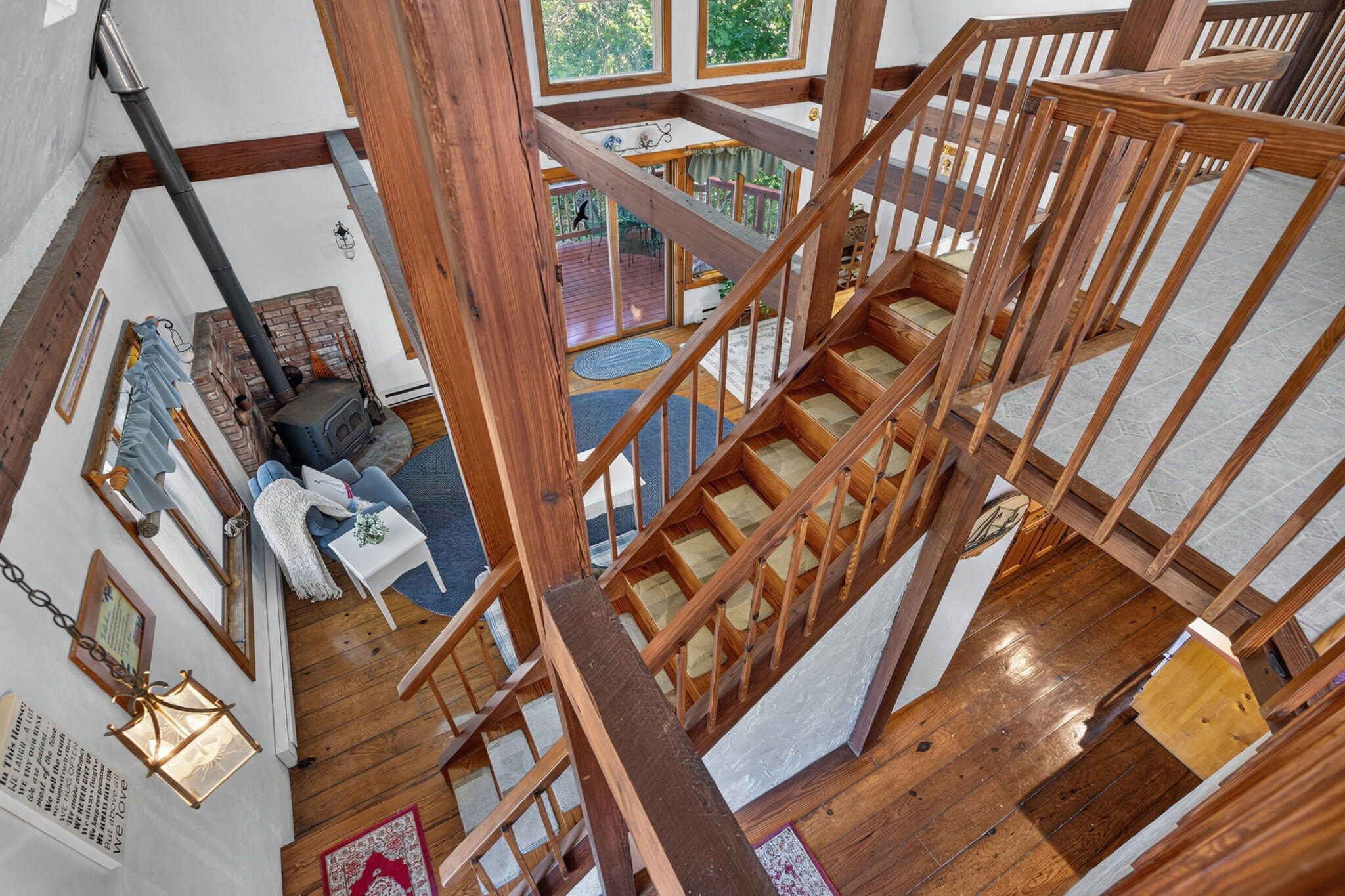  Wooded Privacy, Soaring Ceilings & a Separate Apartment - 物件實景