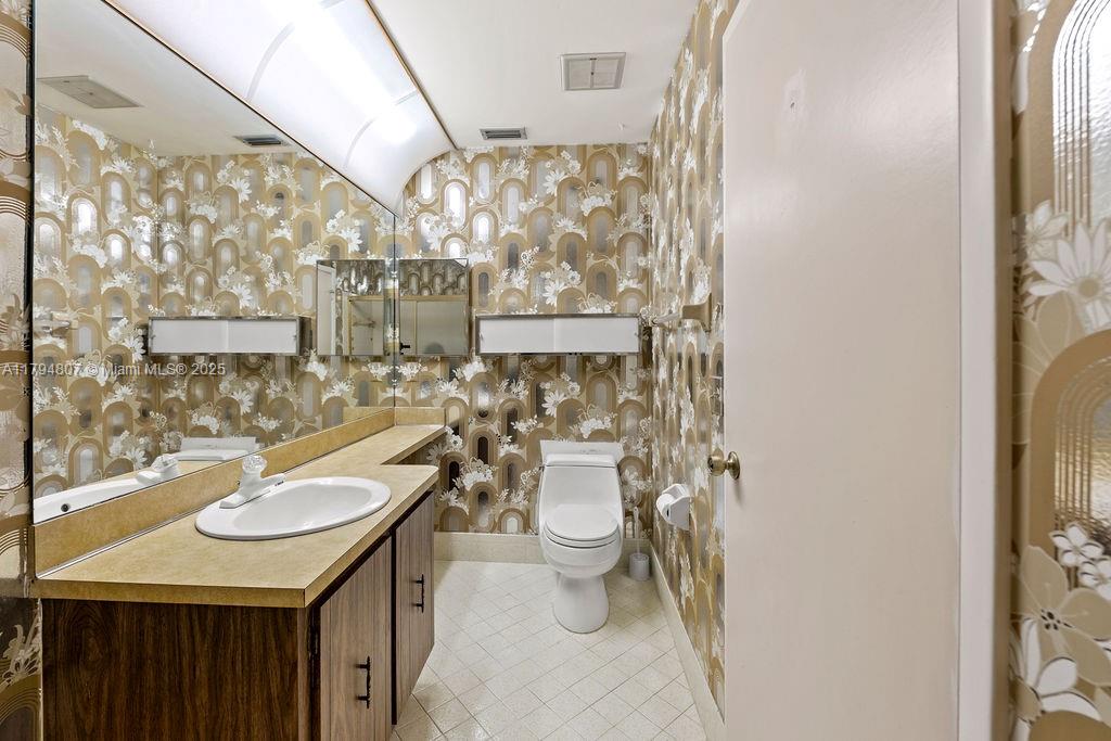 Plantation, Florida, 33324, United States, 3 Bedrooms Bedrooms, ,2 BathroomsBathrooms,Residential,For Sale,1792885
