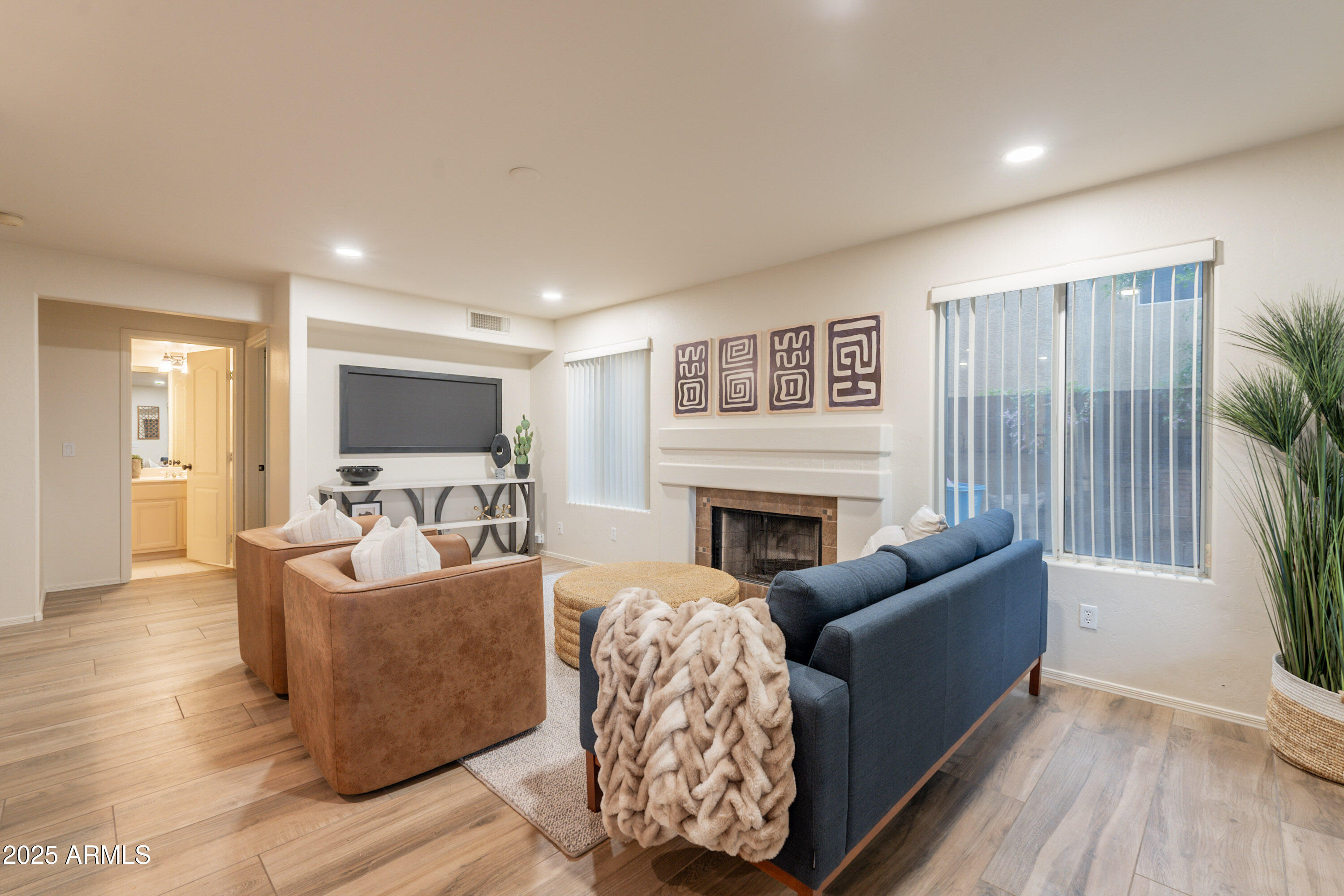 Cave Creek, Arizona, 85331, United States, 3 Bedrooms Bedrooms, ,Residential,For Sale,1955648