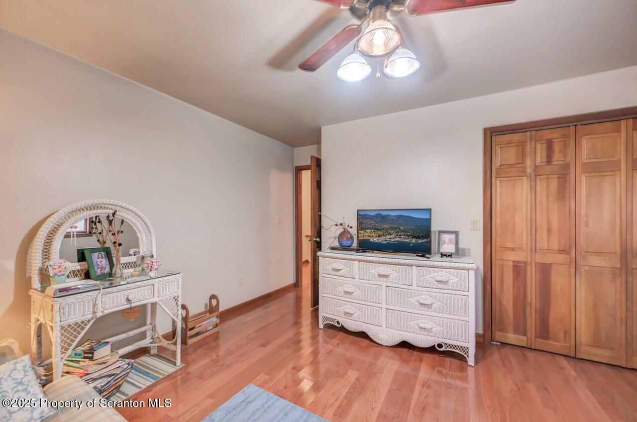 Gouldsboro, Pennsylvania, 18424, United States, 4 Bedrooms Bedrooms, ,3 BathroomsBathrooms,Residential,For Sale,1998512