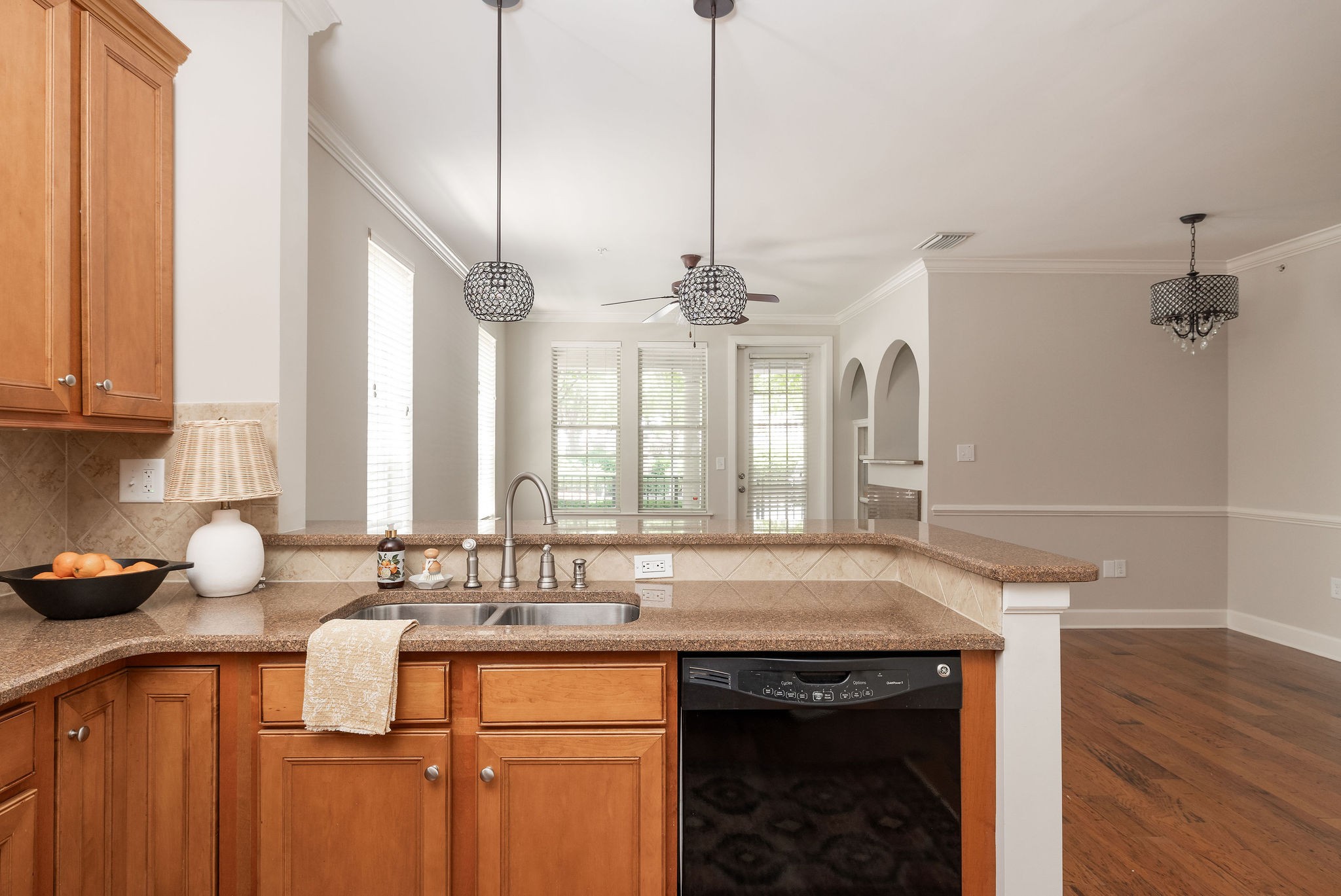  311 Seven Springs Way, Brentwood, TN, 37027 - 物件實景