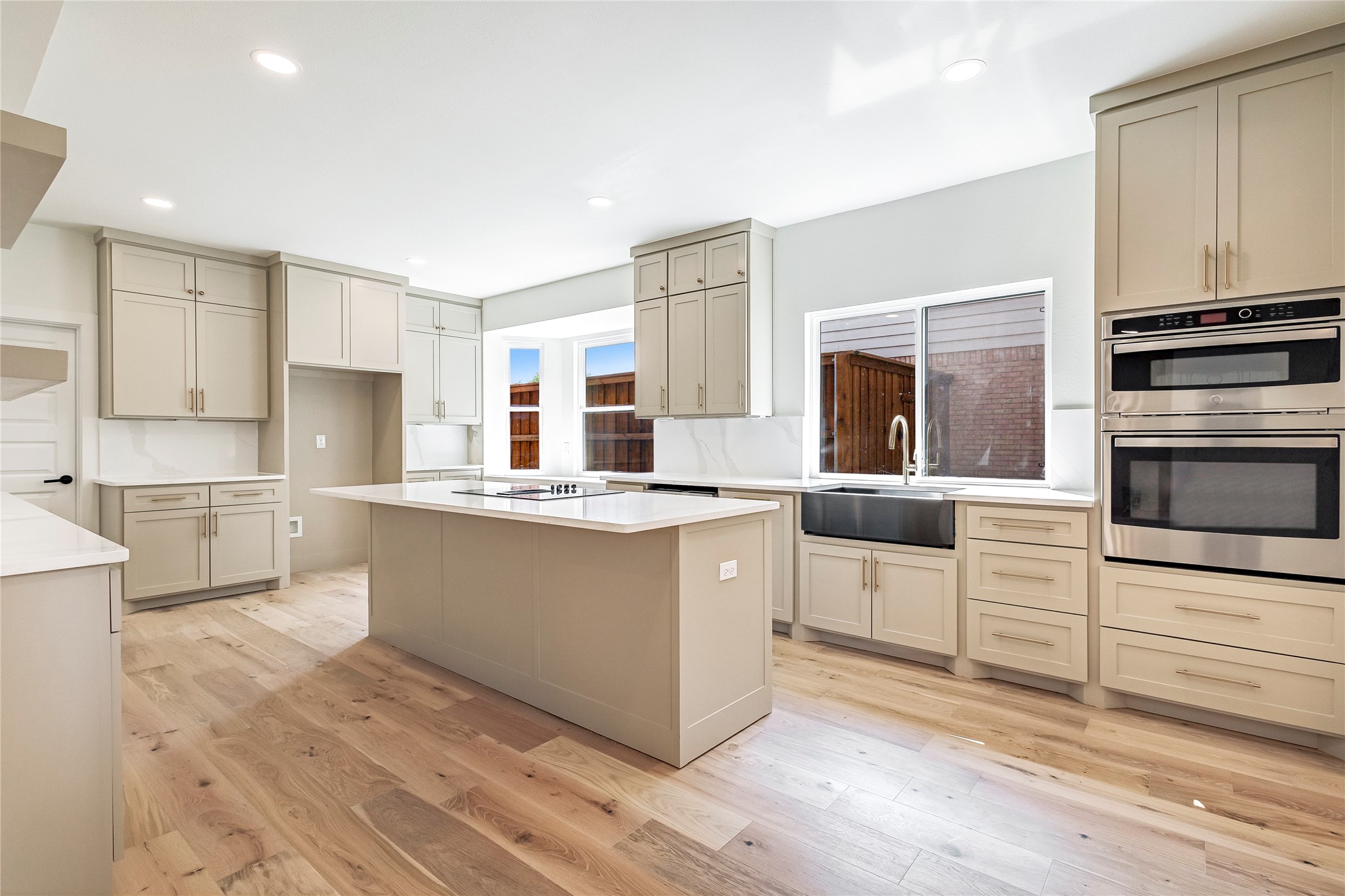 Plano, Texas, 75024, United States, 5 Bedrooms Bedrooms, ,4 BathroomsBathrooms,Residential,For Sale,1933059