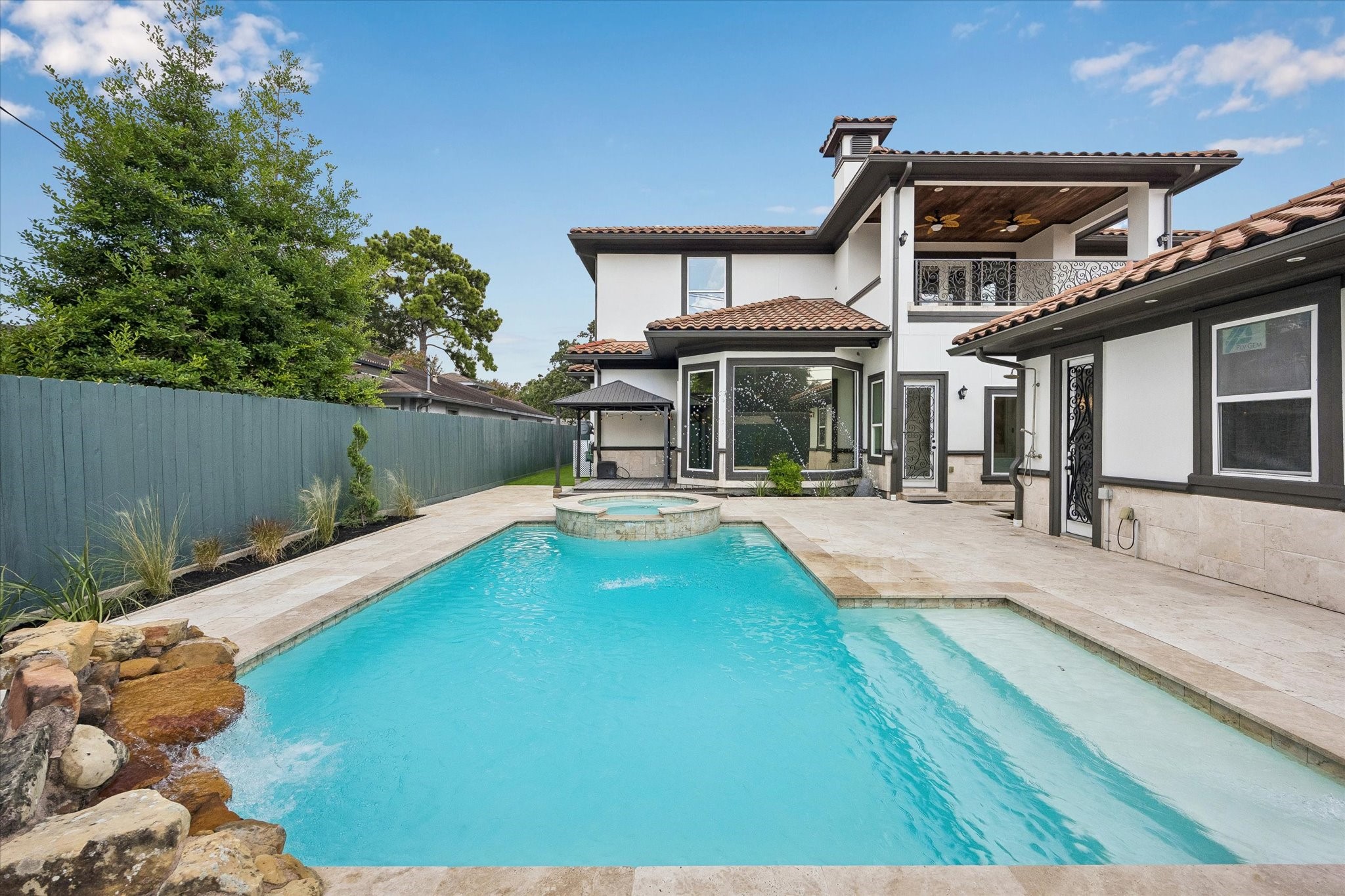  9761 Westview Drive - 物件實景