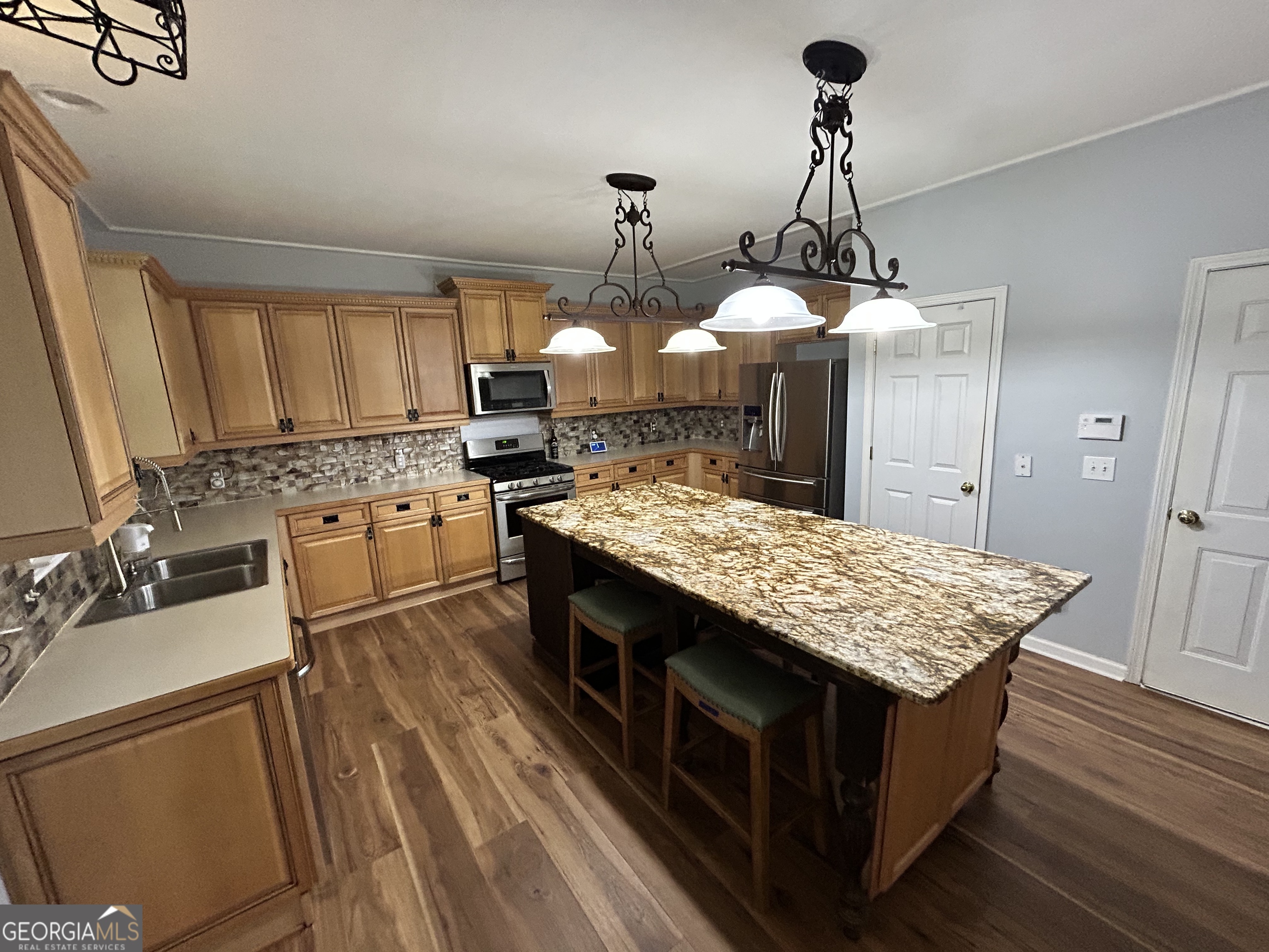 Buford, Georgia, 30518, United States, 4 Bedrooms Bedrooms, ,3 BathroomsBathrooms,Residential,For Sale,1950914