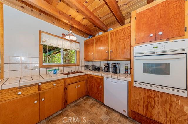 Yosemite, California, 95389, United States, 5 Bedrooms Bedrooms, ,4 BathroomsBathrooms,Residential,For Sale,1981132