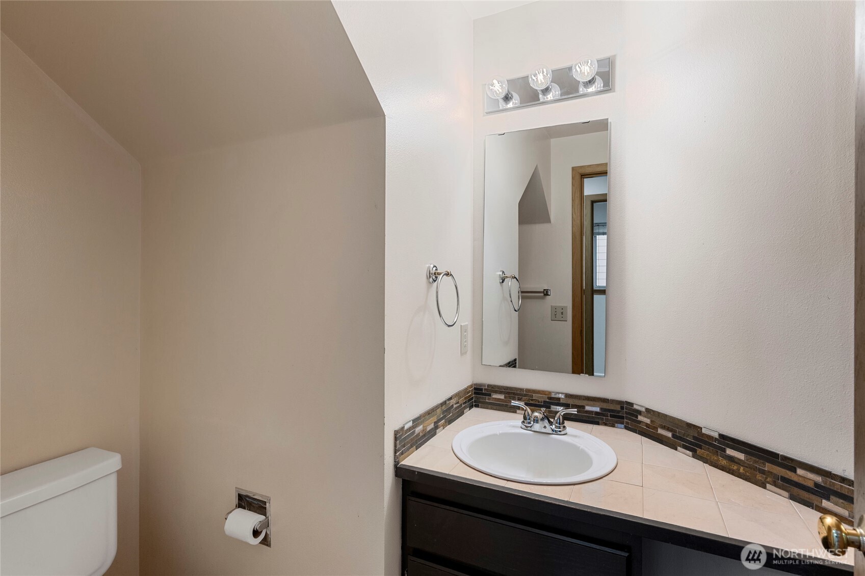 Maple Valley, Washington, 98038, United States, 3 Bedrooms Bedrooms, ,3 BathroomsBathrooms,Residential,For Sale,1891445