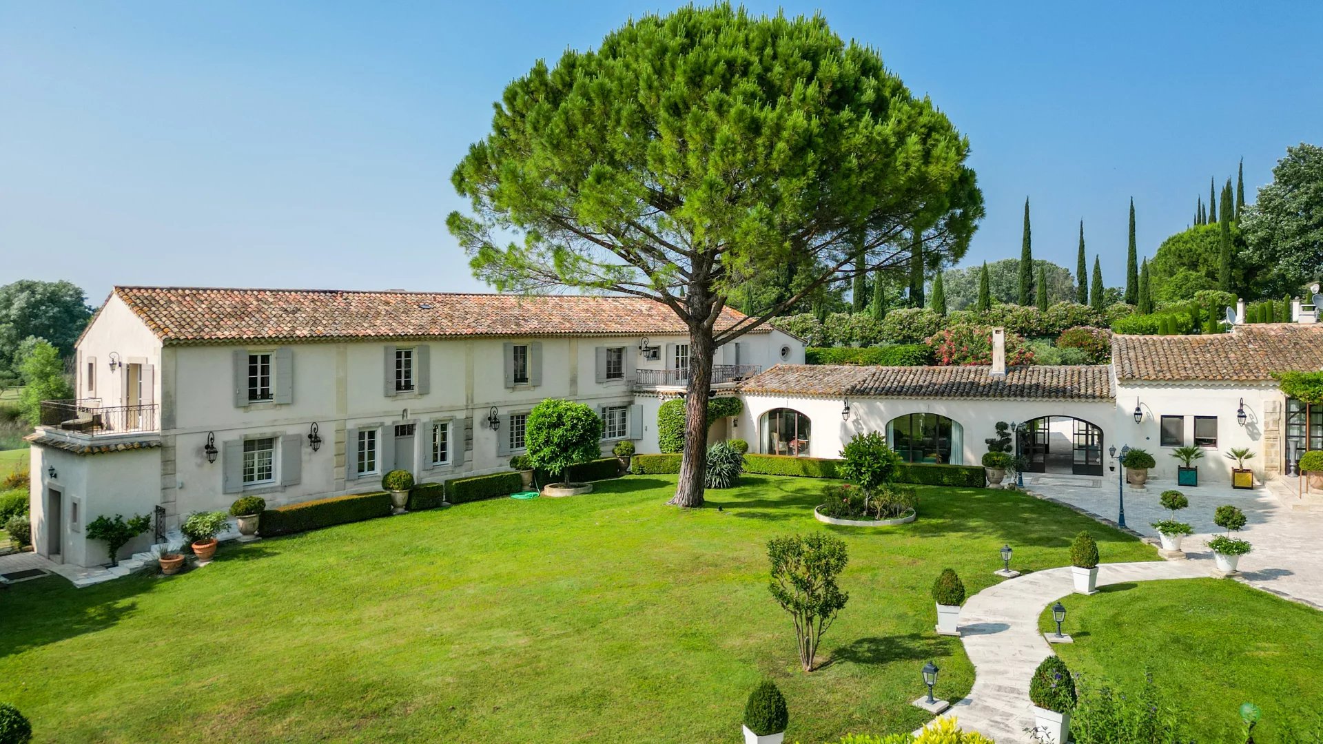 Arles, Provence-Alpes-Côte d’Azur, 13200, FR, ,Residential,For Sale,1987892