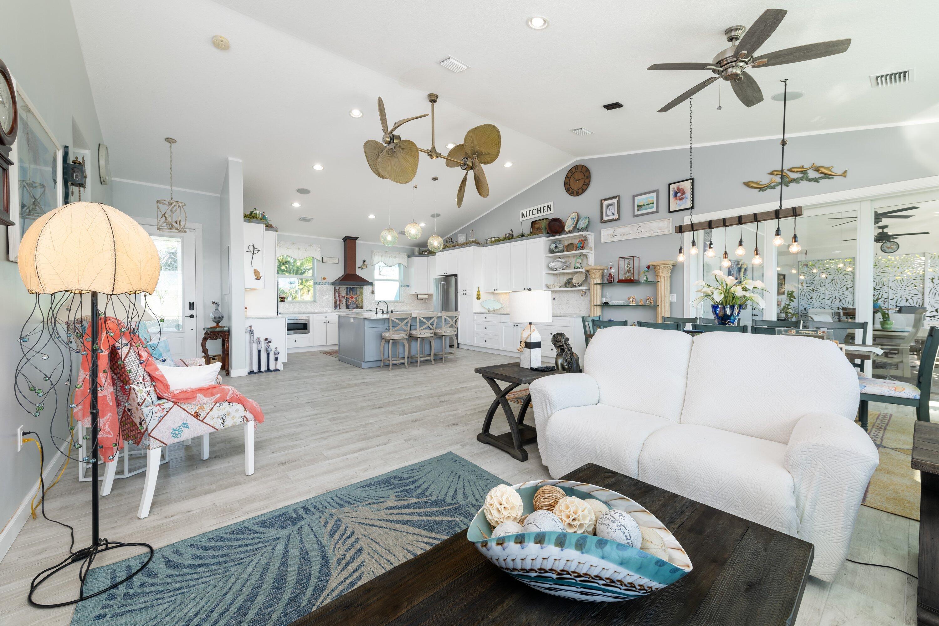 1500 W Copa D Oro, MARATHON, Florida, 33050, United States, 4 Bedrooms Bedrooms, ,4 BathroomsBathrooms,Residential,For Sale,1500 W Copa D Oro,1672343