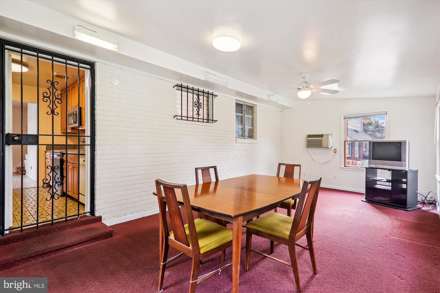 Silver Spring, Maryland, 20903, United States, 4 Bedrooms Bedrooms, ,2 BathroomsBathrooms,Residential,For Sale,1919736