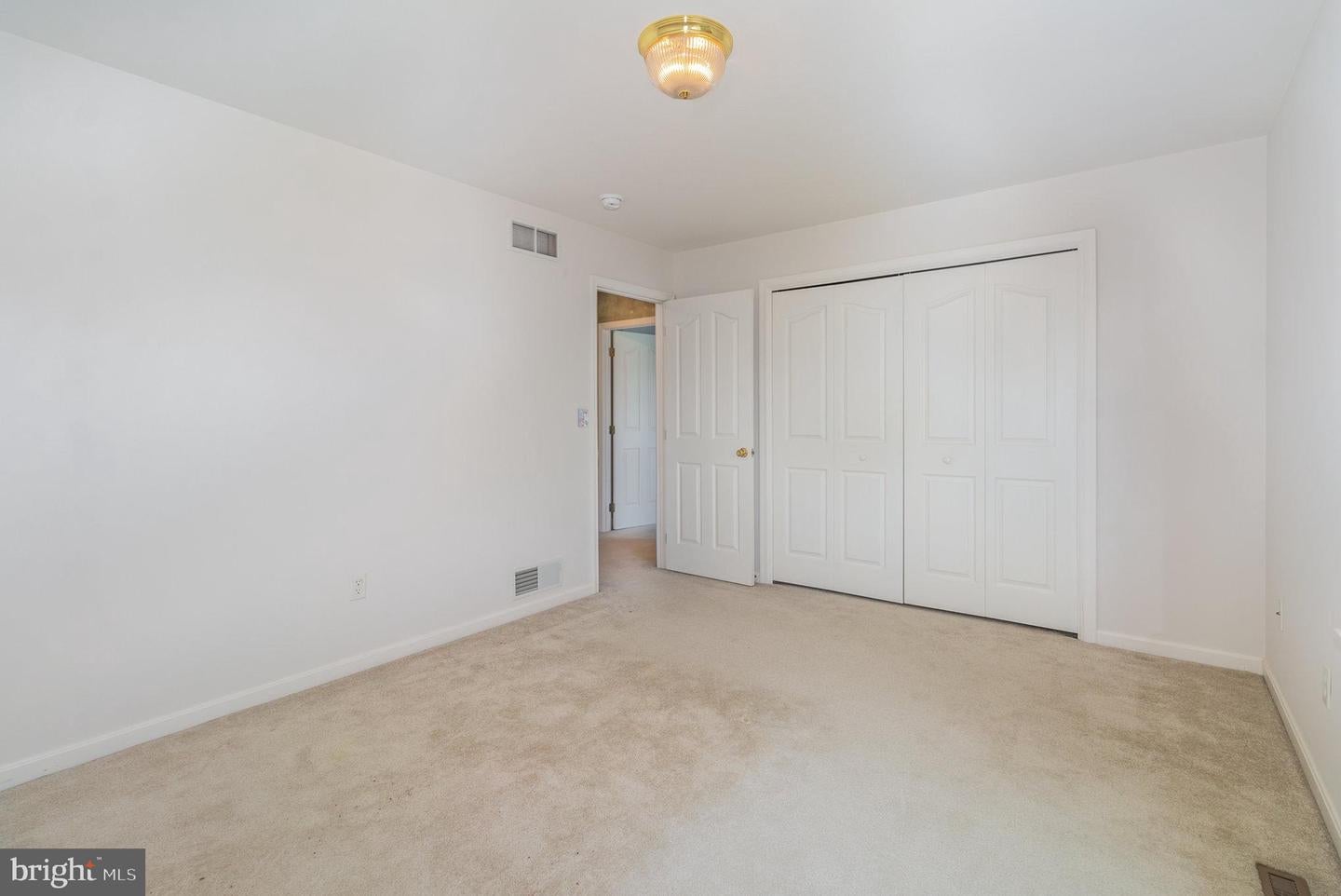 HUMMELSTOWN, Pennsylvania, 17036, United States, 4 Bedrooms Bedrooms, ,3 BathroomsBathrooms,Residential,For Sale,1974344