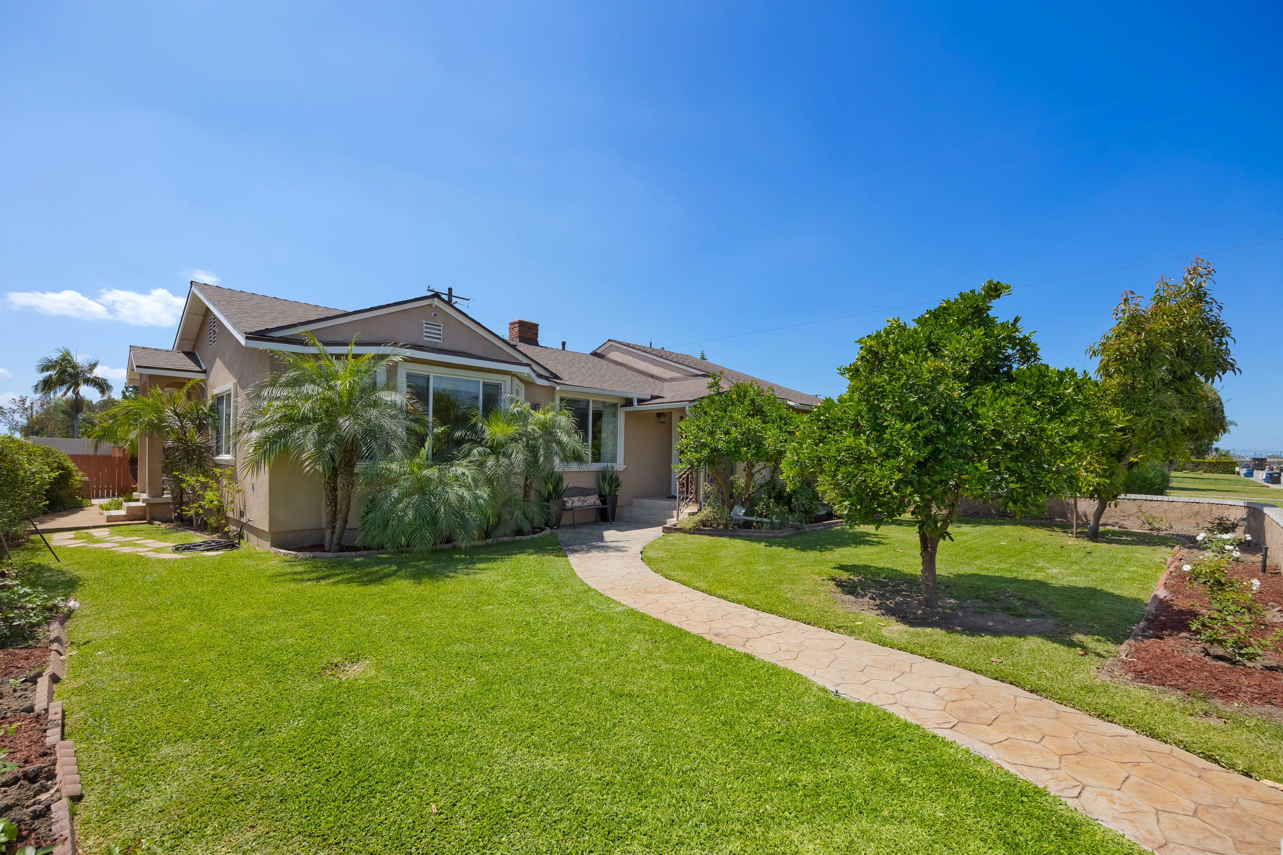  9388 Bigby Street, Downey, CA 90241 - 物件實景