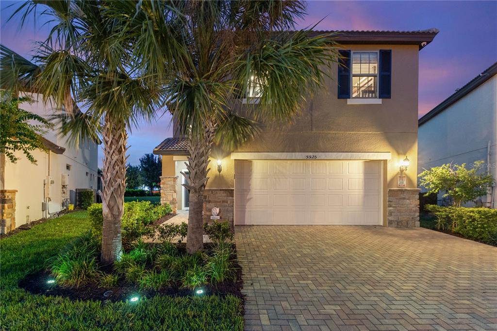 Davenport, Florida, 33837, United States, 5 Bedrooms Bedrooms, ,4 BathroomsBathrooms,Residential,For Sale,1933359