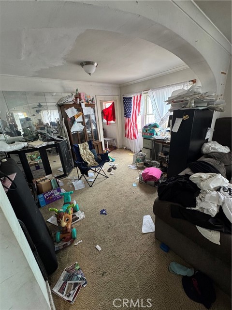 Los Angeles, California, 90043, United States, 3 Bedrooms Bedrooms, ,2 BathroomsBathrooms,Residential,For Sale,1930153
