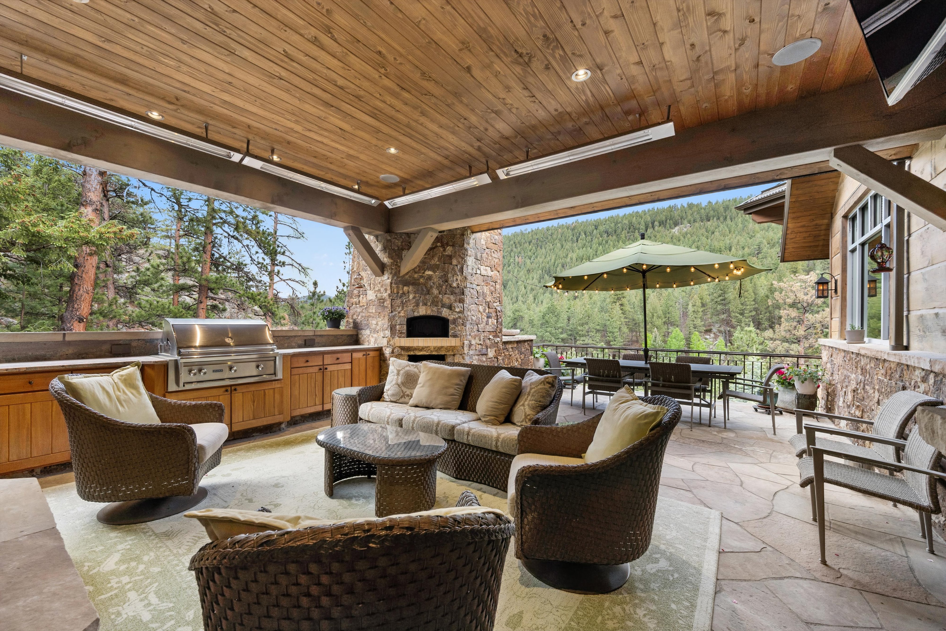  Luxury Mountain Estate in Celebrated Upper Bear Creek - 物件實景