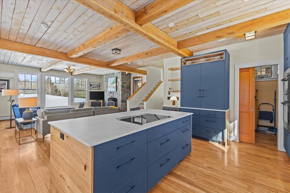 Stowe, Vermont, 05672, United States, 4 Bedrooms Bedrooms, ,3 BathroomsBathrooms,Residential,For Sale,1751990