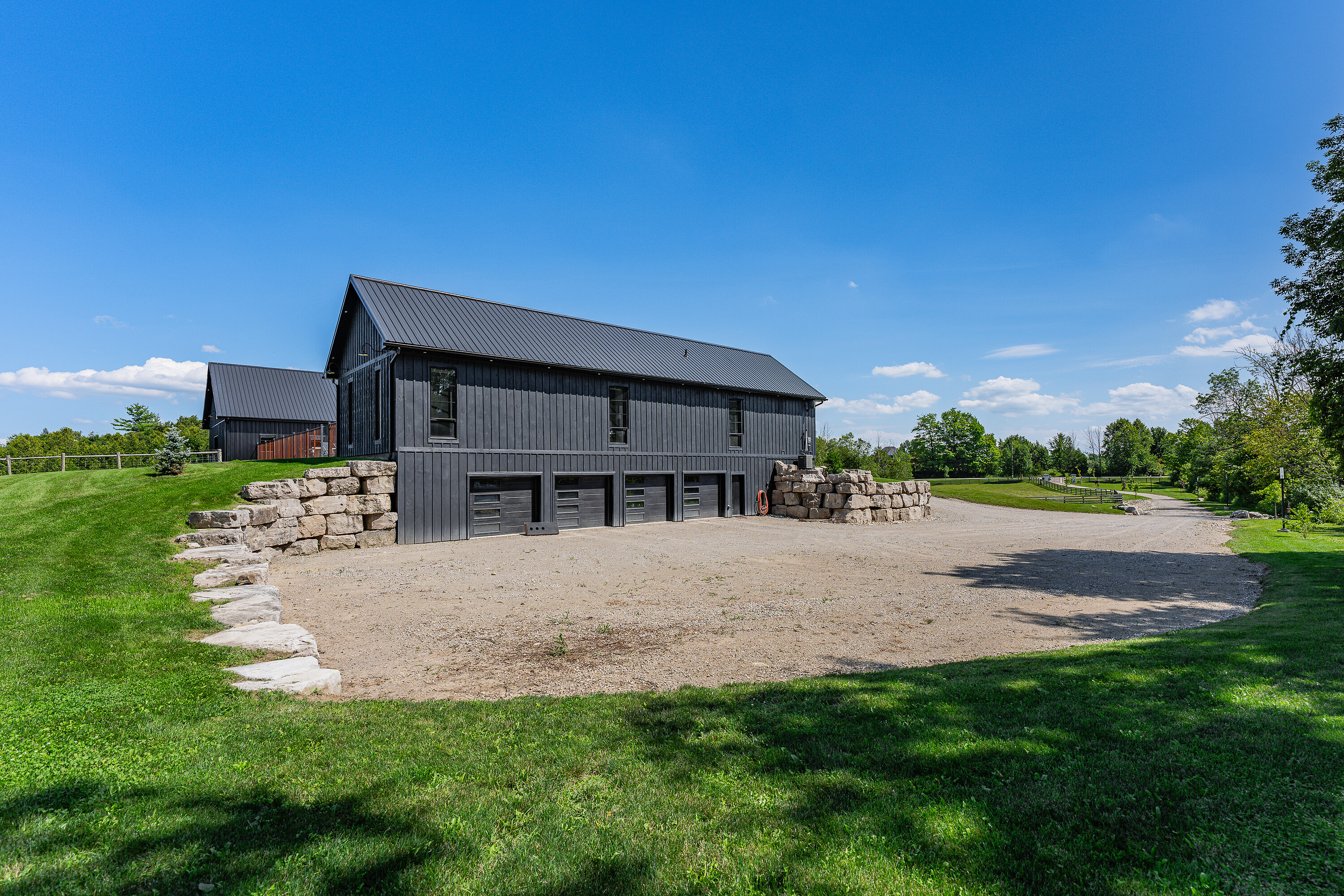  Custom-Built Country Estate - 物件實景