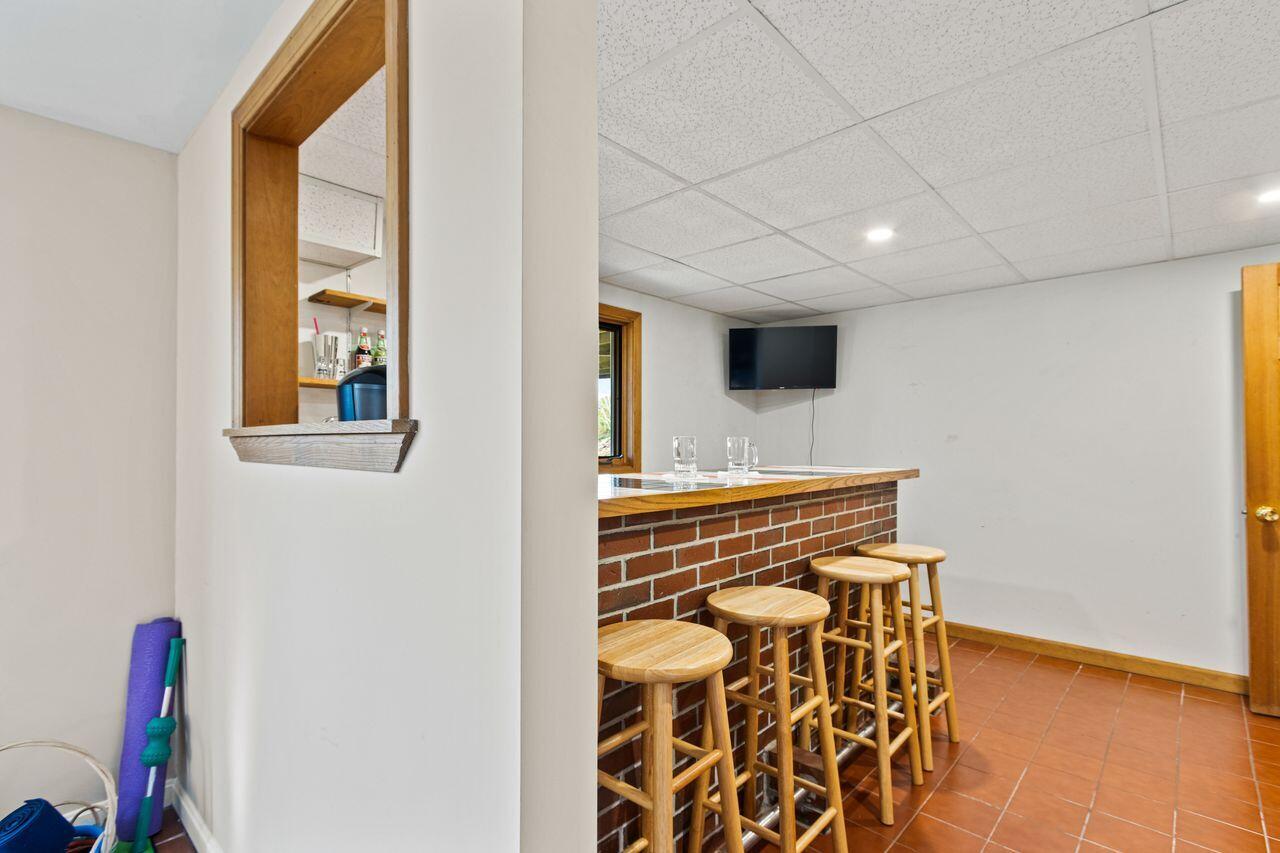 Portland, Maine, 04103, United States, 3 Bedrooms Bedrooms, ,3 BathroomsBathrooms,Residential,For Sale,1988011