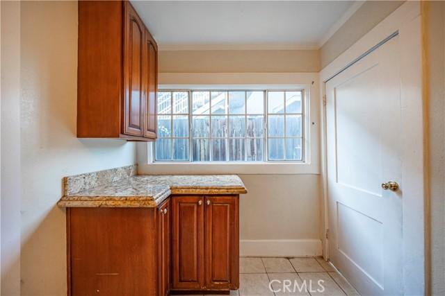 Los Angeles, California, 90016, United States, 4 Bedrooms Bedrooms, ,2 BathroomsBathrooms,Residential,For Sale,1850746
