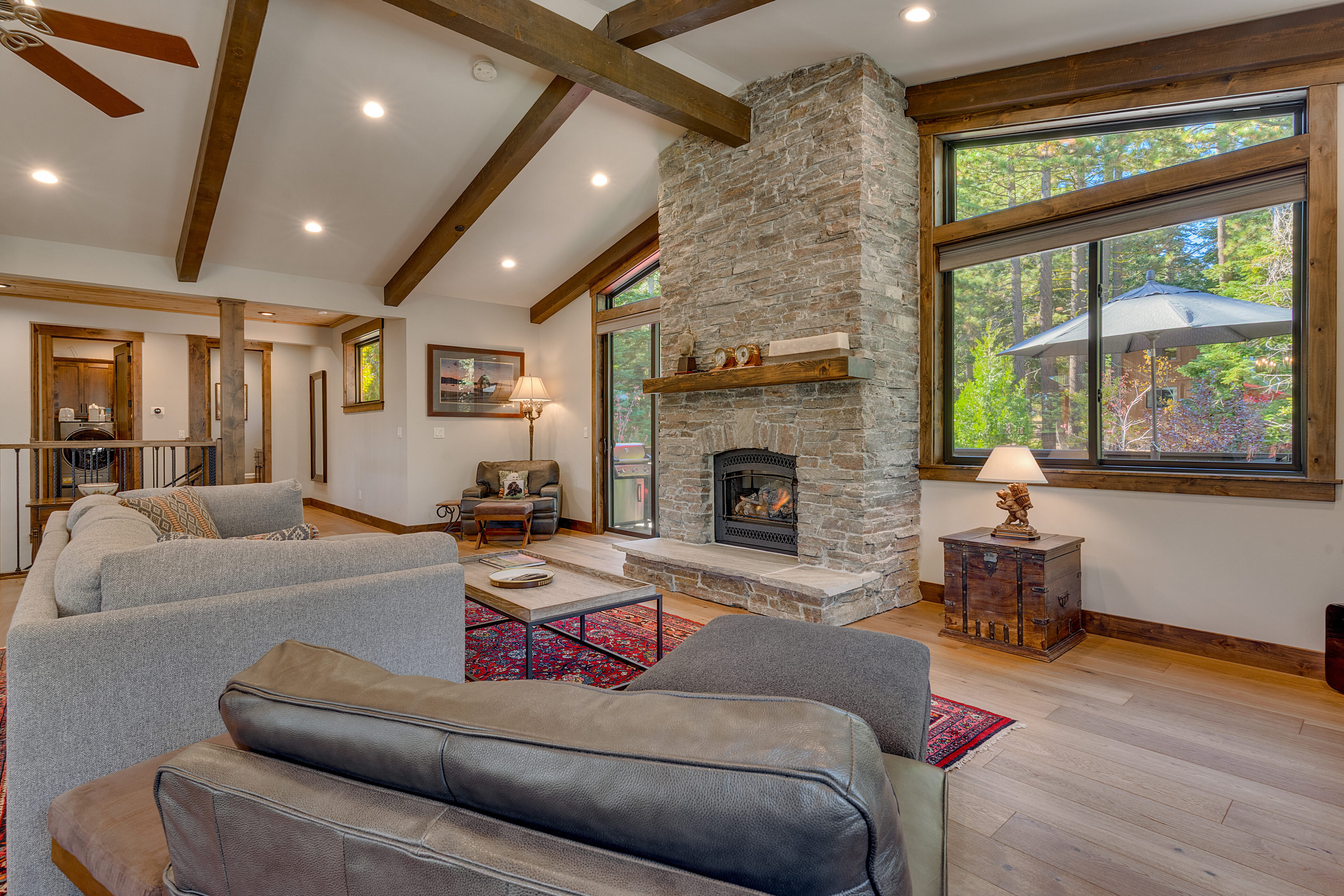  Custom Mountain Modern Home - 物件實景