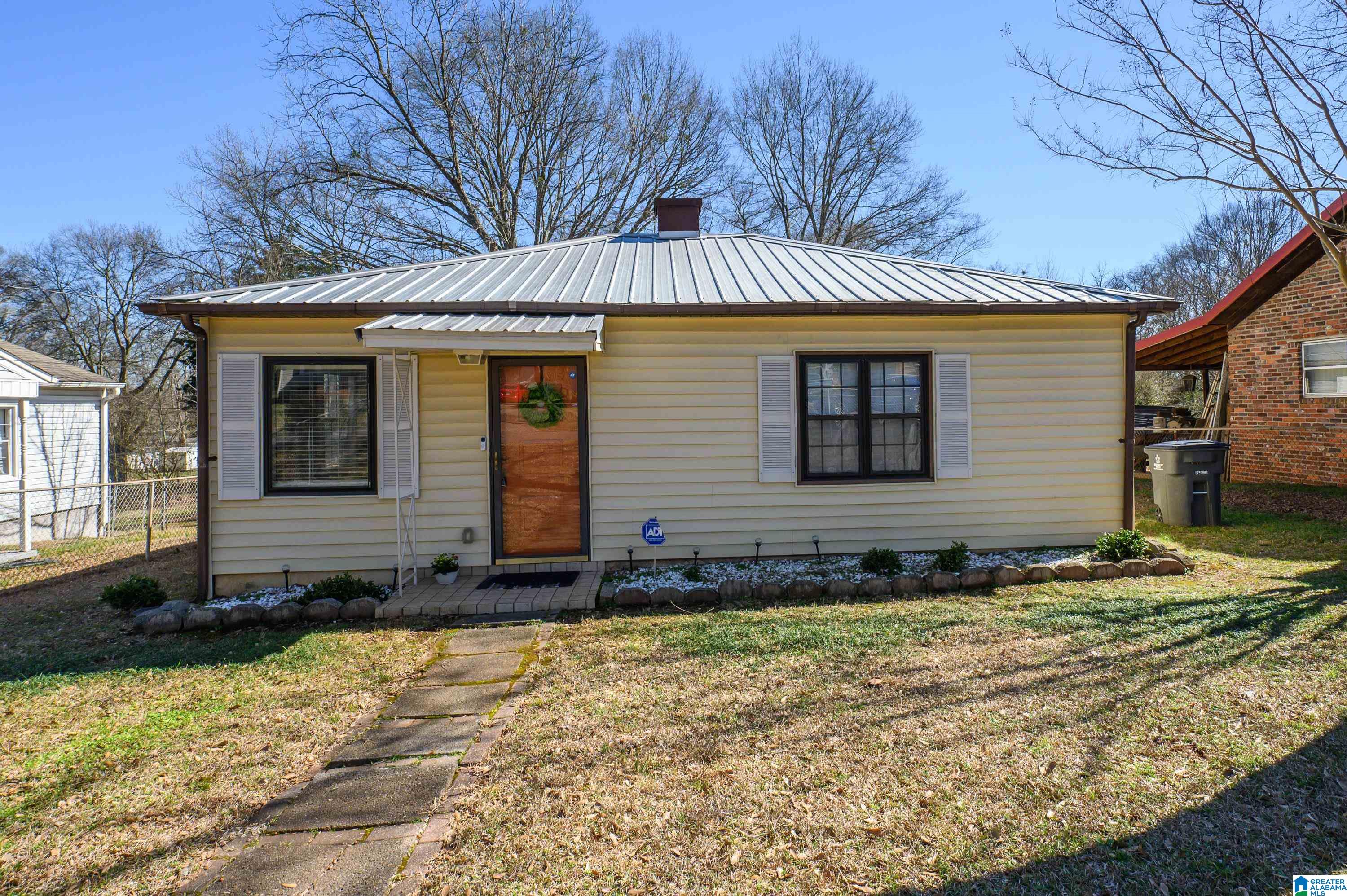 27th Ave, Bessemer, AL 35023