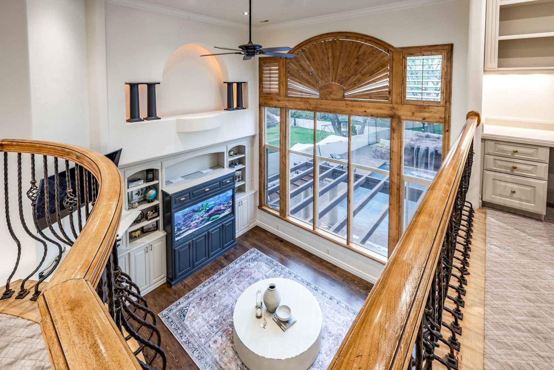  Custom 2-Story Parade Home with Dolphin Bolderscape Grotto Pool & 6 Car Garage - 物件實景