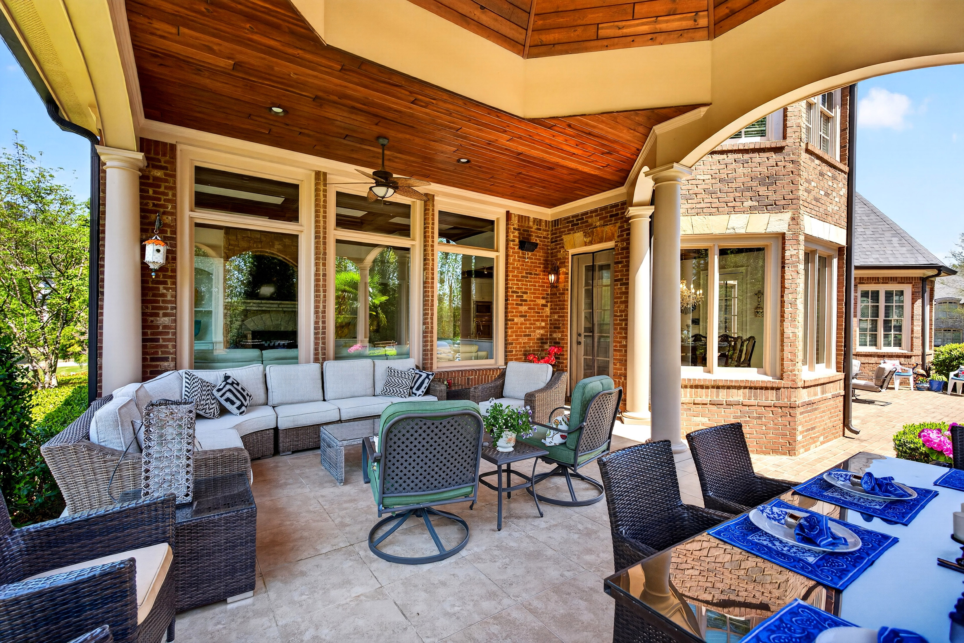  Luxury French Estate with Sweeping Golf Course Views - 物件實景