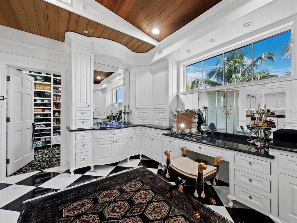 Longboat Key, Florida, 34228, United States, 8 Bedrooms Bedrooms, ,10 BathroomsBathrooms,Residential,For Sale,1997316