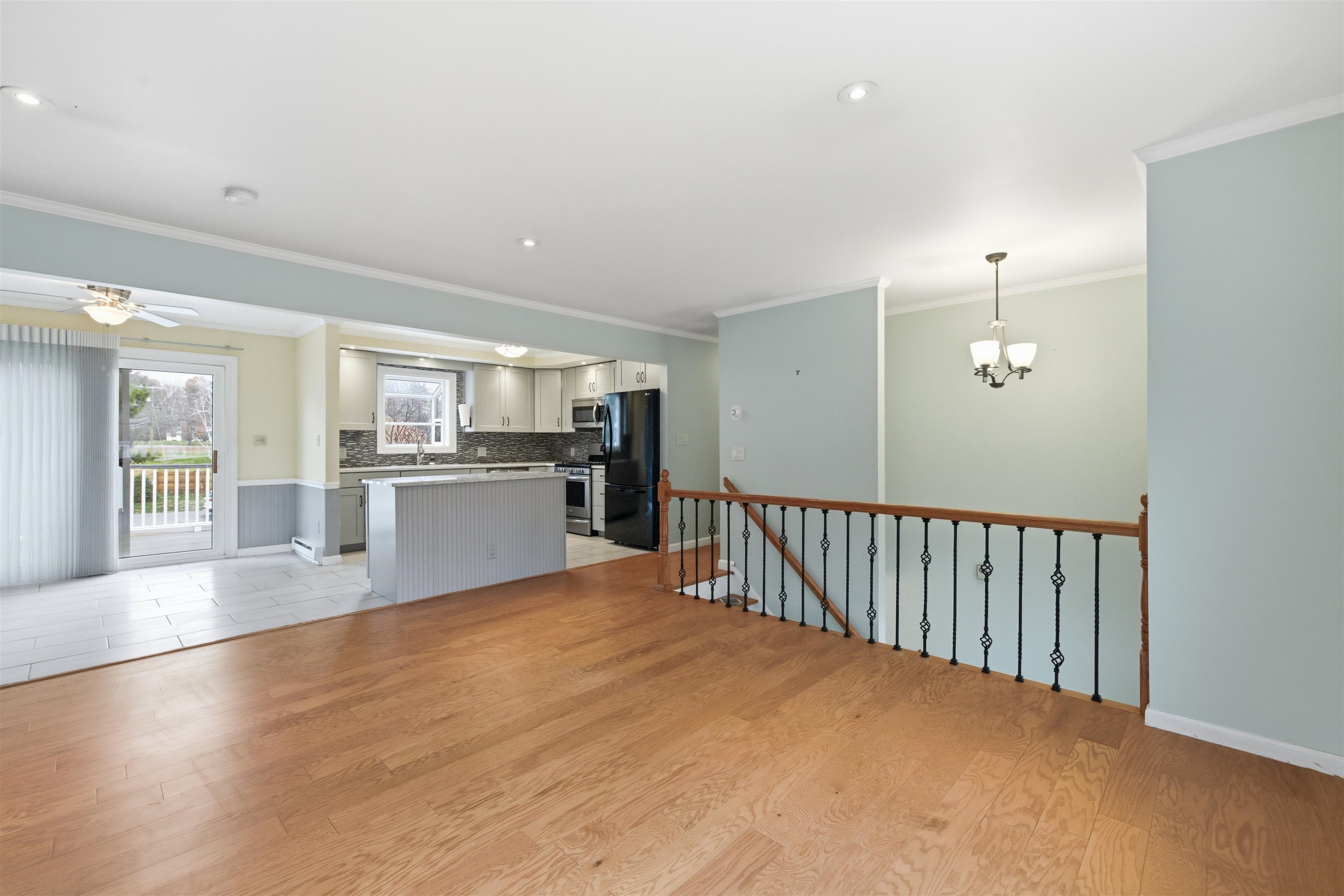 Laconia, New Hampshire, 03246, United States, 3 Bedrooms Bedrooms, ,Residential,For Sale,1991727