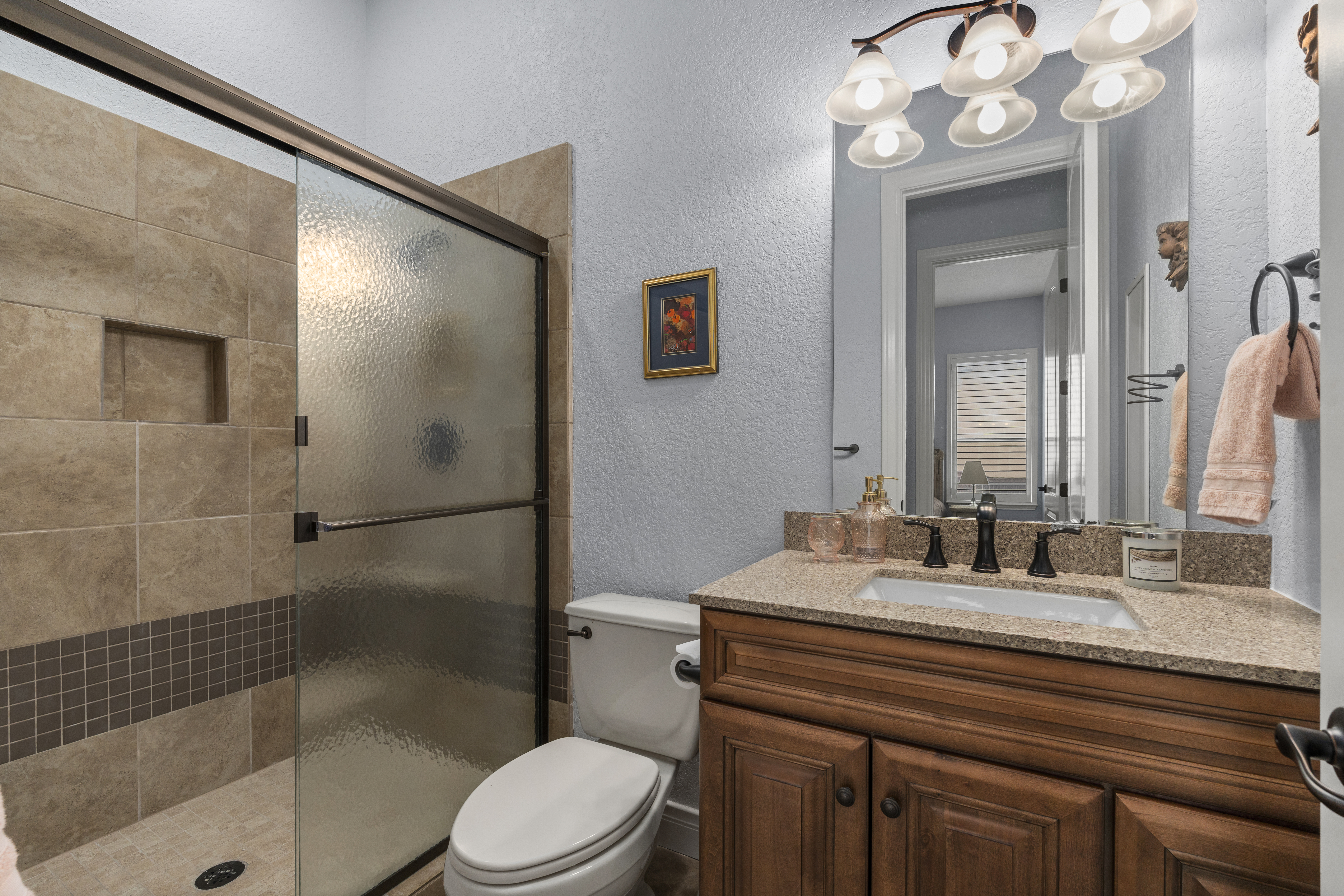  Remodeled Estate Living in Rogers Ranch - 物件實景