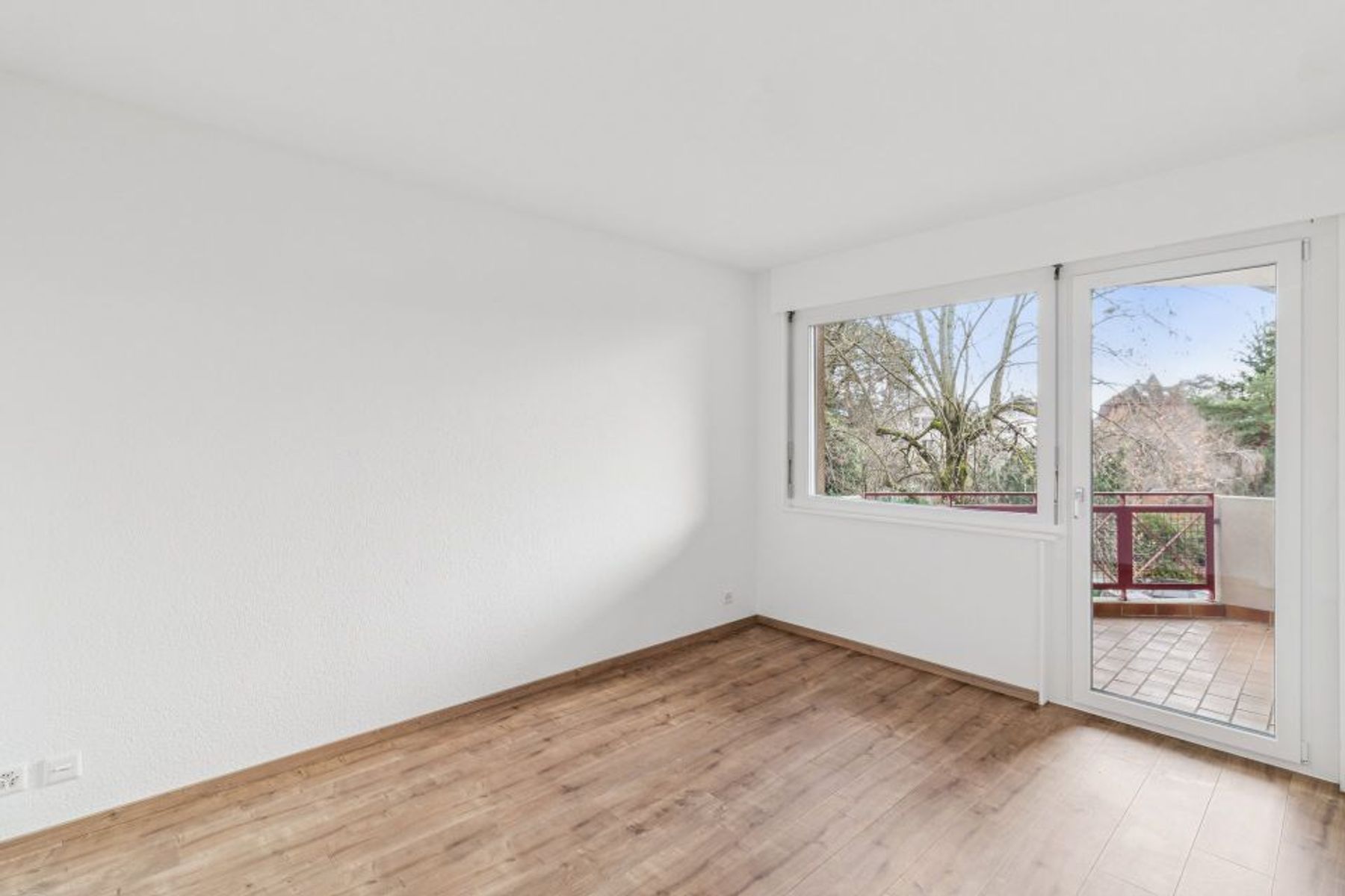  Renovated 5.5-room apartment with separate studio A rare opportunity - 物件實景