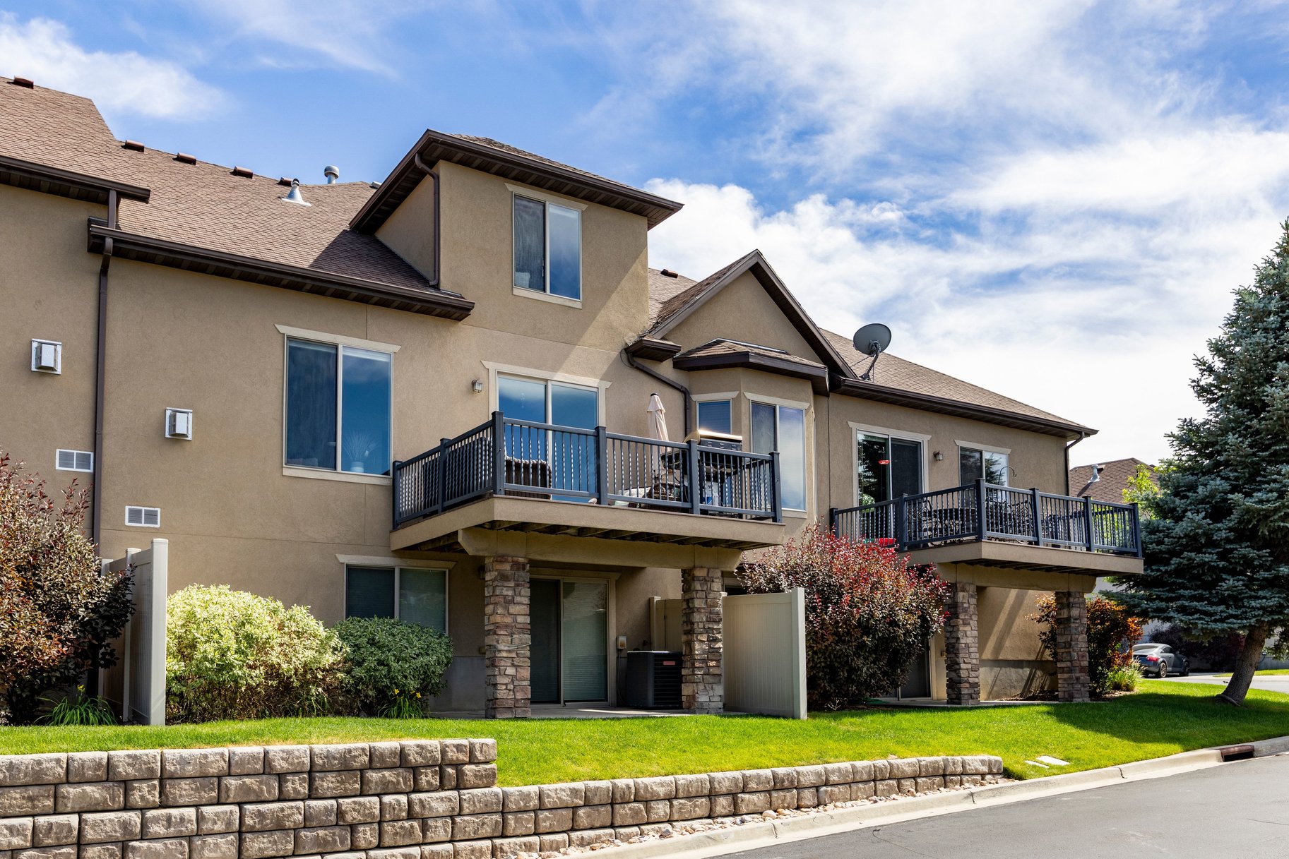  Wasatch Front Views, Walkout Basement & Low-Maintenance Luxury - 物件實景