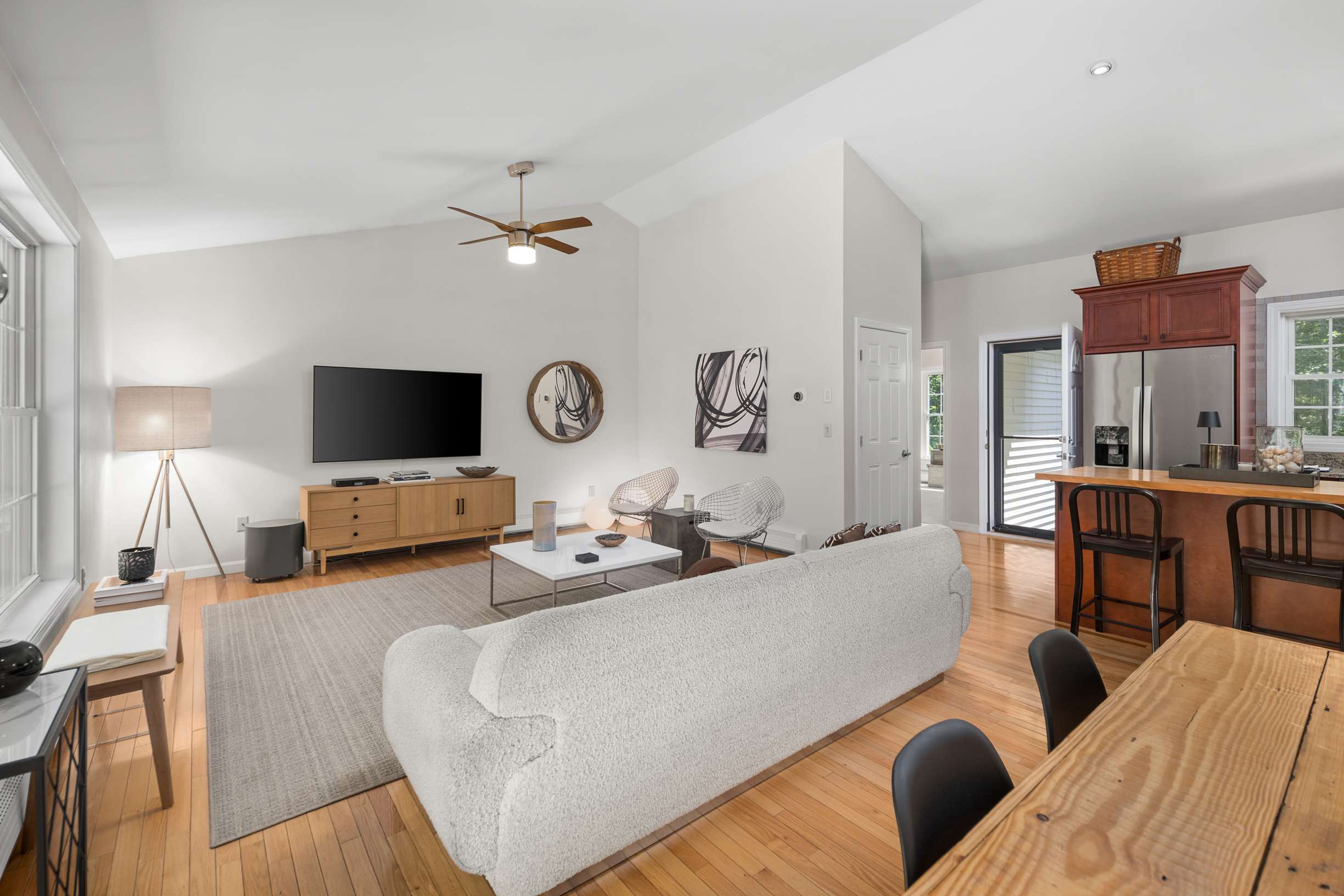  Contemporary Single Level Home on 2+ Acres in Cape Neddick - 物件實景