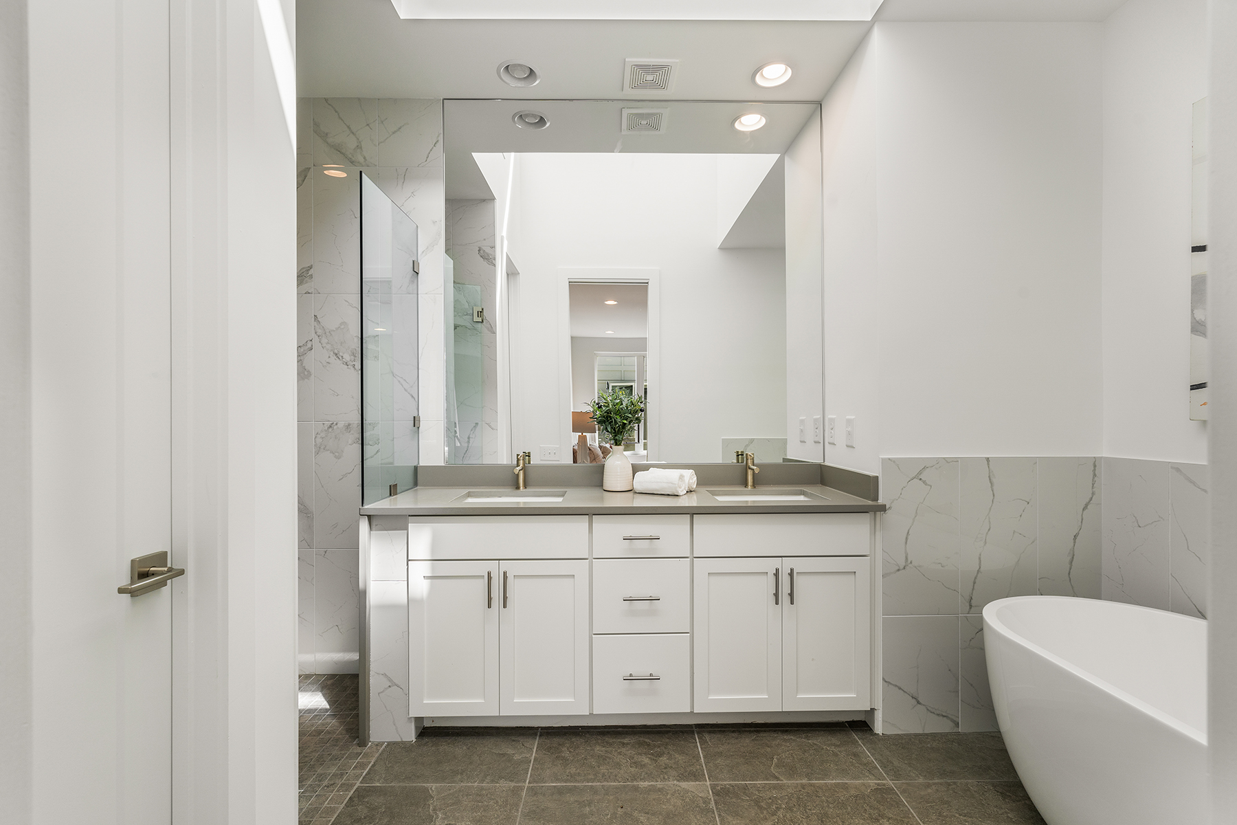  Stunning New Construction Townhomes Near Kirkwood and East Lake Village - 物件實景