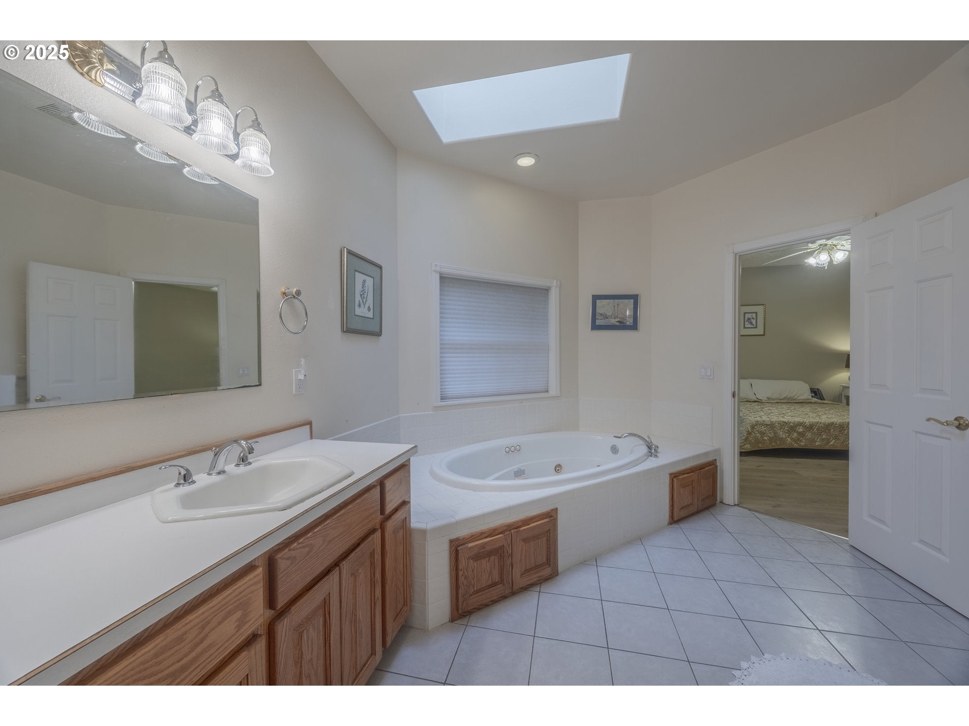 LincolnCity, Oregon, 97367, United States, 4 Bedrooms Bedrooms, ,3 BathroomsBathrooms,Residential,For Sale,1994923