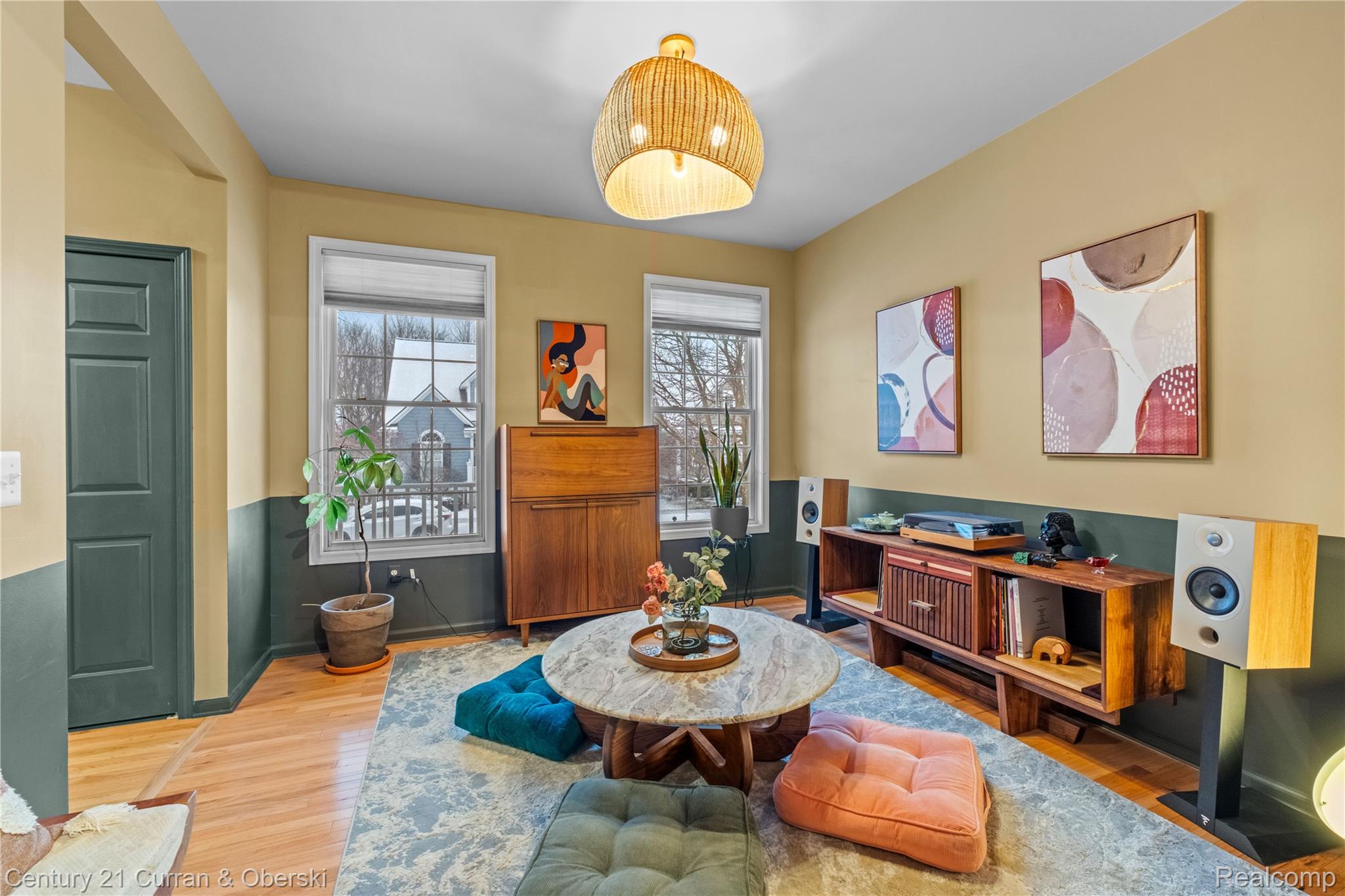 Novi, Michigan, 48377, United States, 4 Bedrooms Bedrooms, ,3 BathroomsBathrooms,Residential,For Sale,2037778