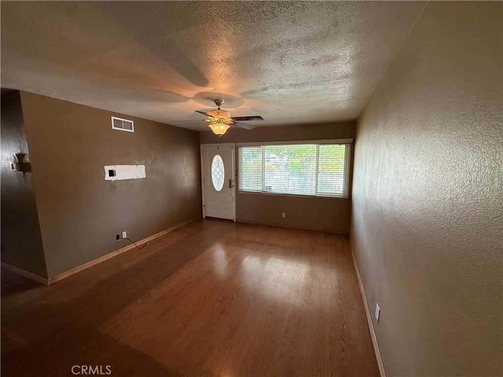 Riverside, California, 92505, United States, 3 Bedrooms Bedrooms, ,2 BathroomsBathrooms,Residential,For Sale,1891732