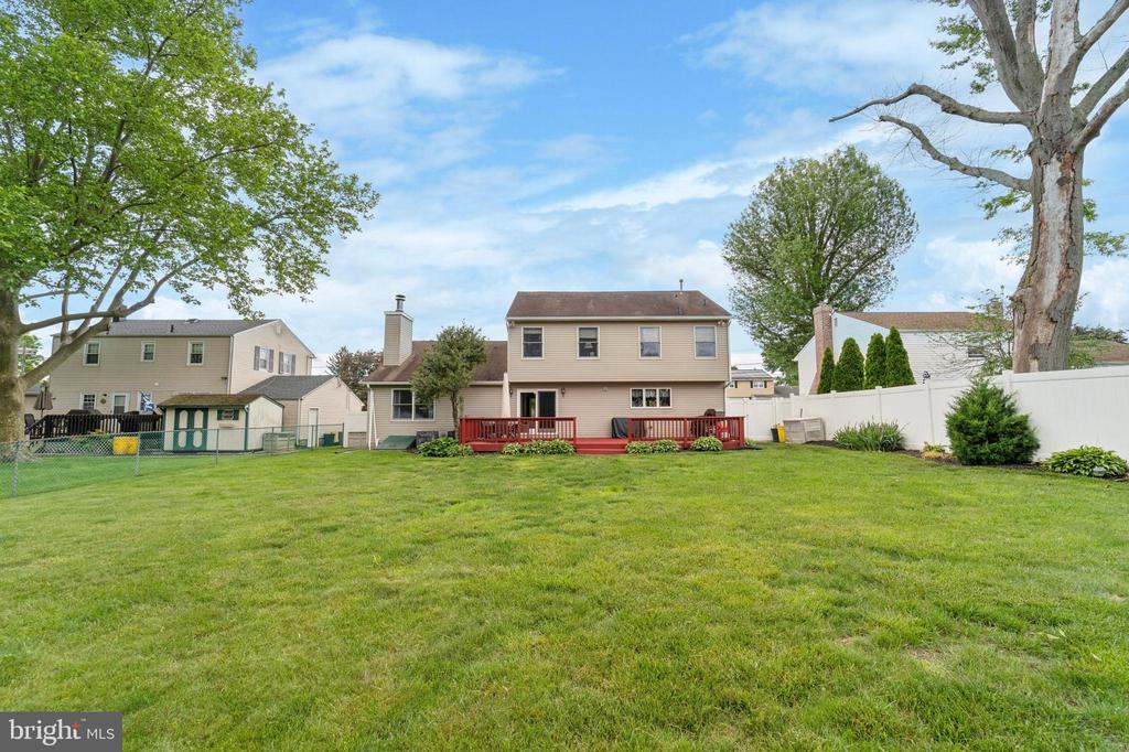 Hamilton, New Jersey, 08610, United States, 4 Bedrooms Bedrooms, ,3 BathroomsBathrooms,Residential,For Sale,1935134