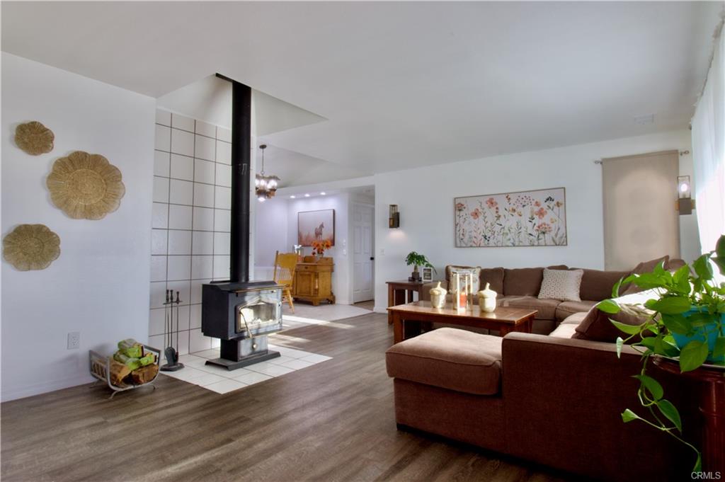 Hesperia, California, 92344, United States, 3 Bedrooms Bedrooms, ,2 BathroomsBathrooms,Residential,For Sale,1982111