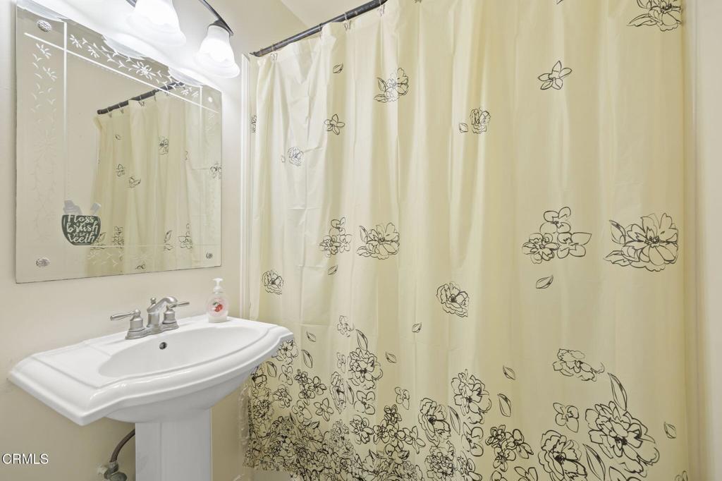 Fillmore, California, 93015, United States, 4 Bedrooms Bedrooms, ,3 BathroomsBathrooms,Residential,For Sale,1869296