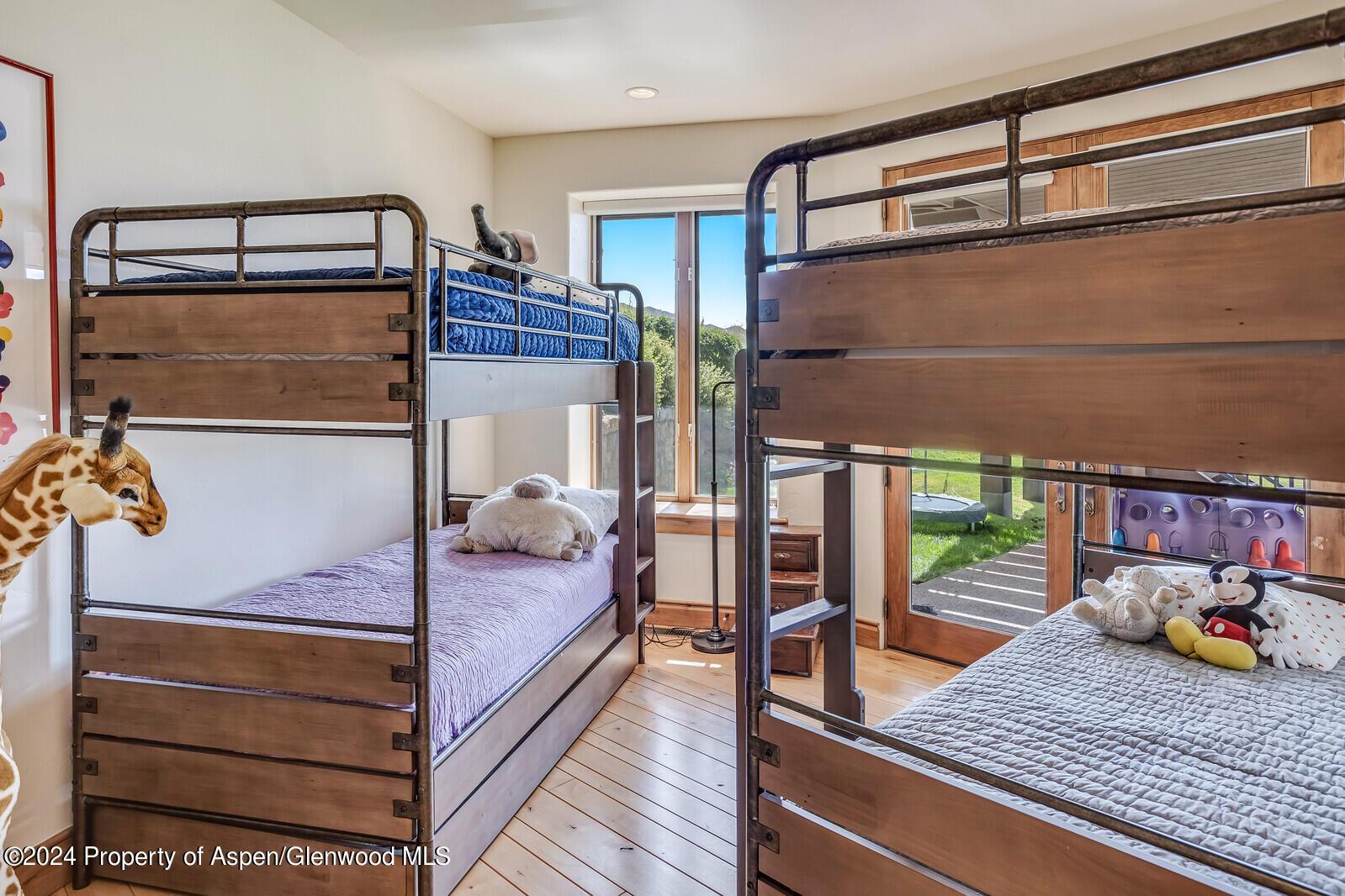 Aspen, Colorado, 81611, United States, 5 Bedrooms Bedrooms, ,6 BathroomsBathrooms,Residential,For Sale,1807342