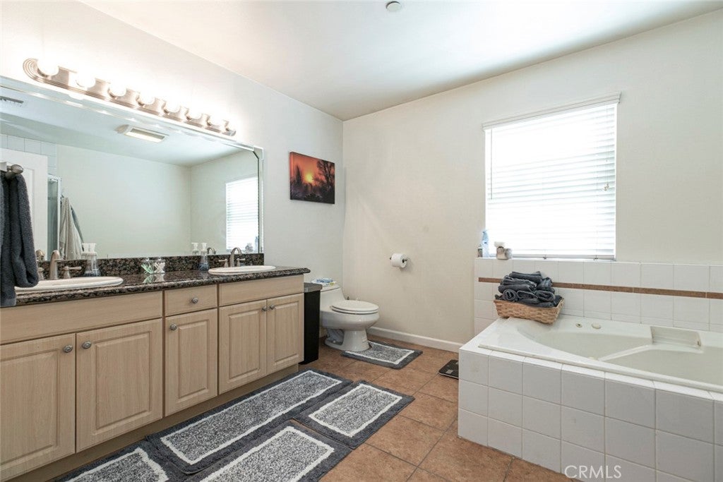 Sun Valley, California, 91352, United States, 3 Bedrooms Bedrooms, ,3 BathroomsBathrooms,Residential,For Sale,1938832