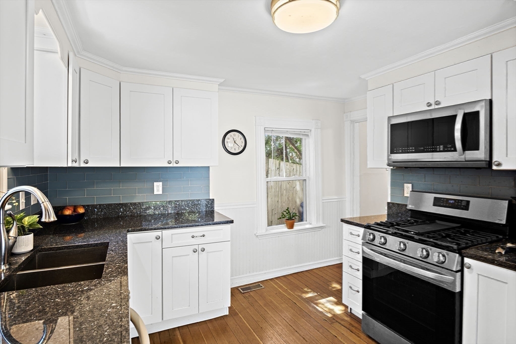 Danvers, Massachusetts, 01923, United States, 3 Bedrooms Bedrooms, ,2 BathroomsBathrooms,Residential,For Sale,1925494