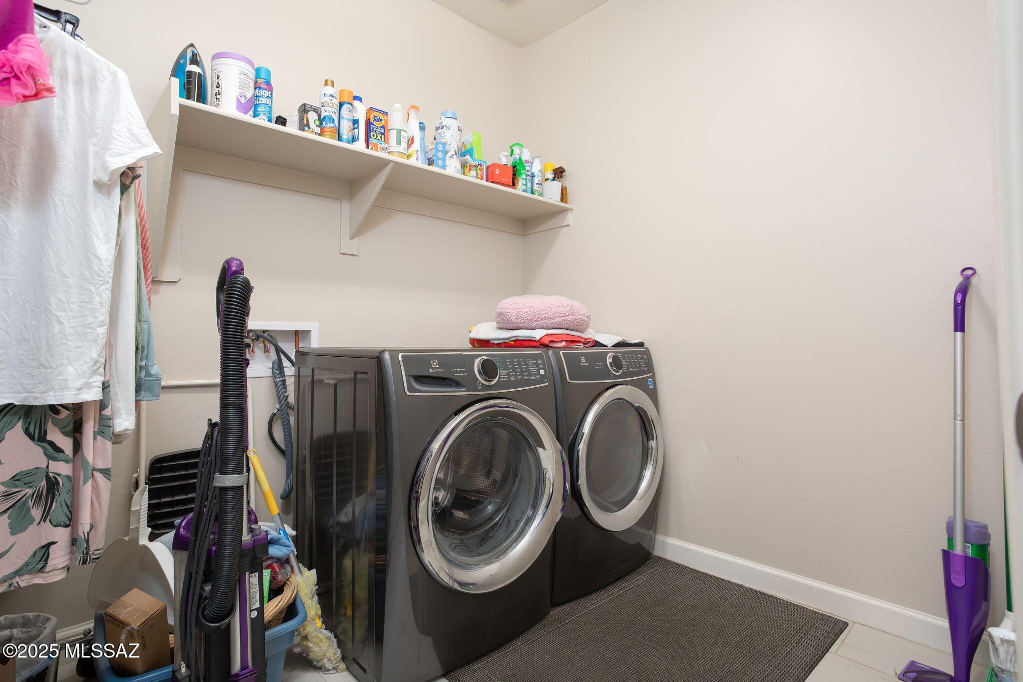 Oro Valley, Arizona, 85742, United States, 3 Bedrooms Bedrooms, ,3 BathroomsBathrooms,Residential,For Sale,1919699