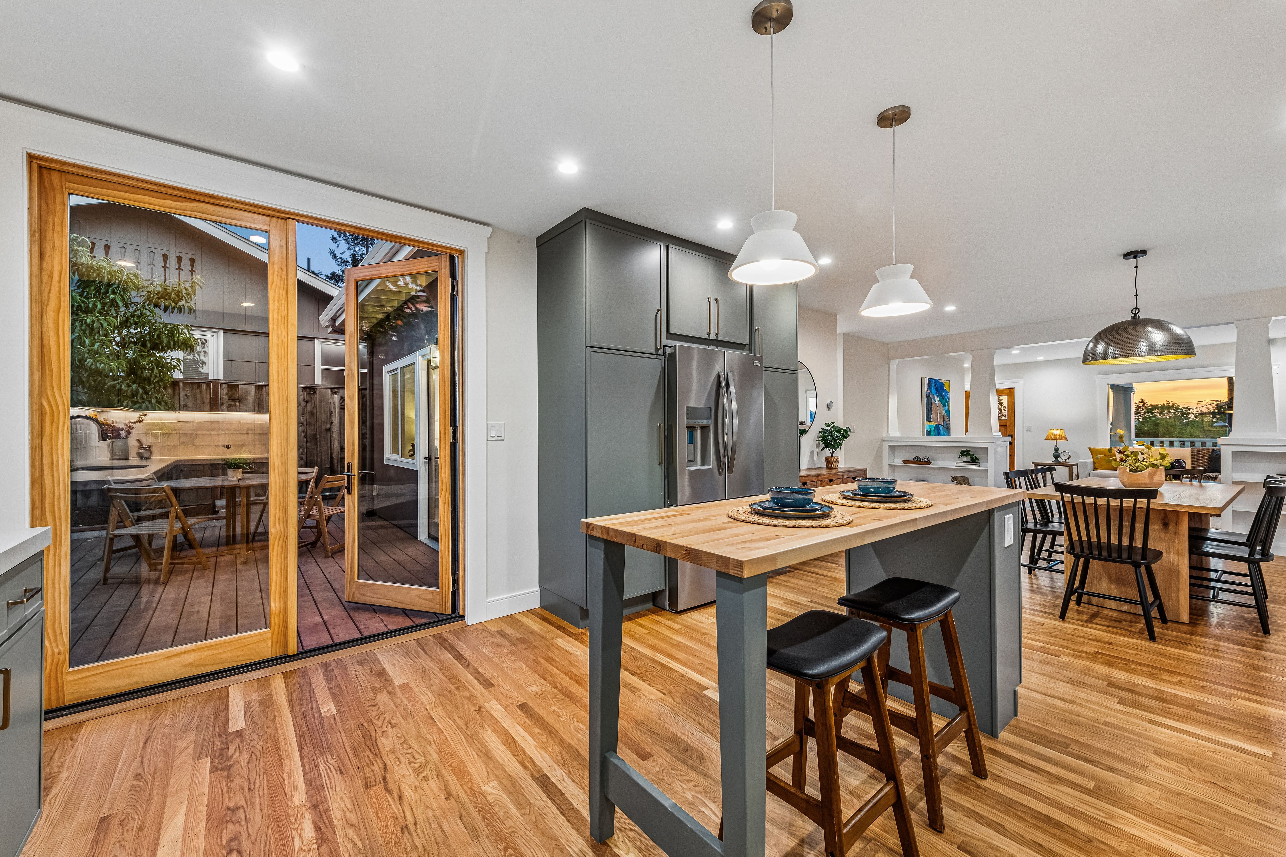  Exquisitely Renovated Craftsman in the Heart of Glenview - 物件實景